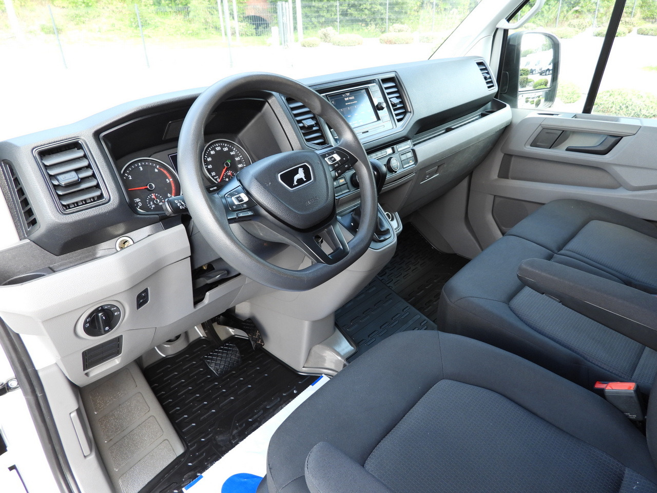 MAN TGE REFRIGERATOR VAN -5*C POWER SUPPLY 230V CRUISE CONTROL AUTOMATIC TRANSMISSION AIR CONDITIONING 180HP - Dostavno vozilo hladnjača: slika MAN TGE REFRIGERATOR VAN -5*C POWER SUPPLY 230V CRUISE CONTROL AUTOMATIC TRANSMISSION AIR CONDITIONING 180HP - Dostavno vozilo hladnjača MAN TGE REFRIGERATOR VAN -5*C POWER SUPPLY 230V CRUISE CONTROL AUTOMATIC TRANSMISSION AIR CONDITIONING 180HP - Dostavno vozilo hladnjača: slika MAN TGE REFRIGERATOR VAN -5*C POWER SUPPLY 230V CRUISE CONTROL AUTOMATIC TRANSMISSION AIR CONDITIONING 180HP - Dostavno vozilo hladnjača