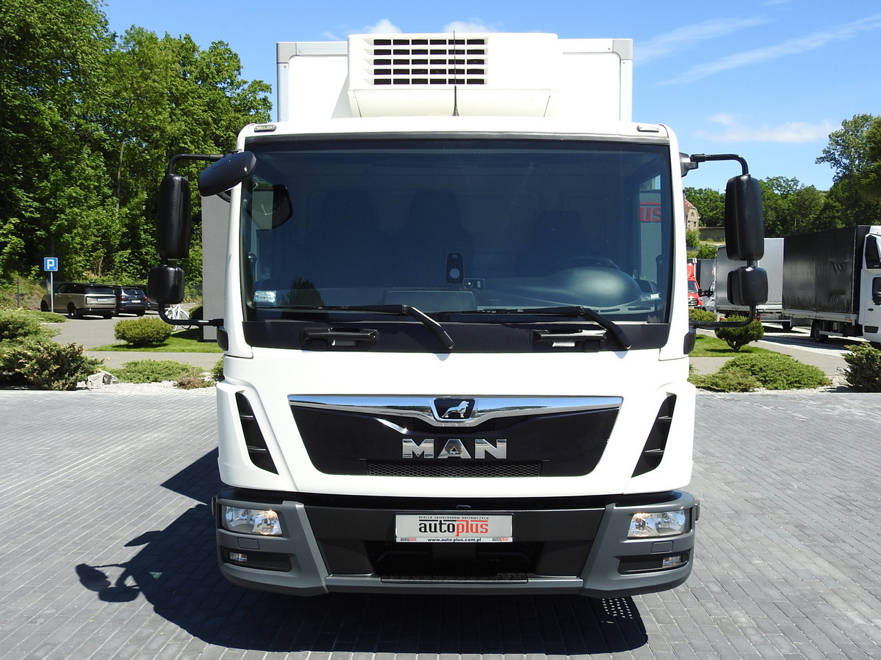 MAN TGL 10.180 REGRIGERATOR BOX -20*C 11 PALLETS POWER SUPPLY 230V AIR CONDITIONING PNEUMATICS TWIN WHEELS 180HP - Kamion hladnjača: slika MAN TGL 10.180 REGRIGERATOR BOX -20*C 11 PALLETS POWER SUPPLY 230V AIR CONDITIONING PNEUMATICS TWIN WHEELS 180HP - Kamion hladnjača MAN TGL 10.180 REGRIGERATOR BOX -20*C 11 PALLETS POWER SUPPLY 230V AIR CONDITIONING PNEUMATICS TWIN WHEELS 180HP - Kamion hladnjača: slika MAN TGL 10.180 REGRIGERATOR BOX -20*C 11 PALLETS POWER SUPPLY 230V AIR CONDITIONING PNEUMATICS TWIN WHEELS 180HP - Kamion hladnjača