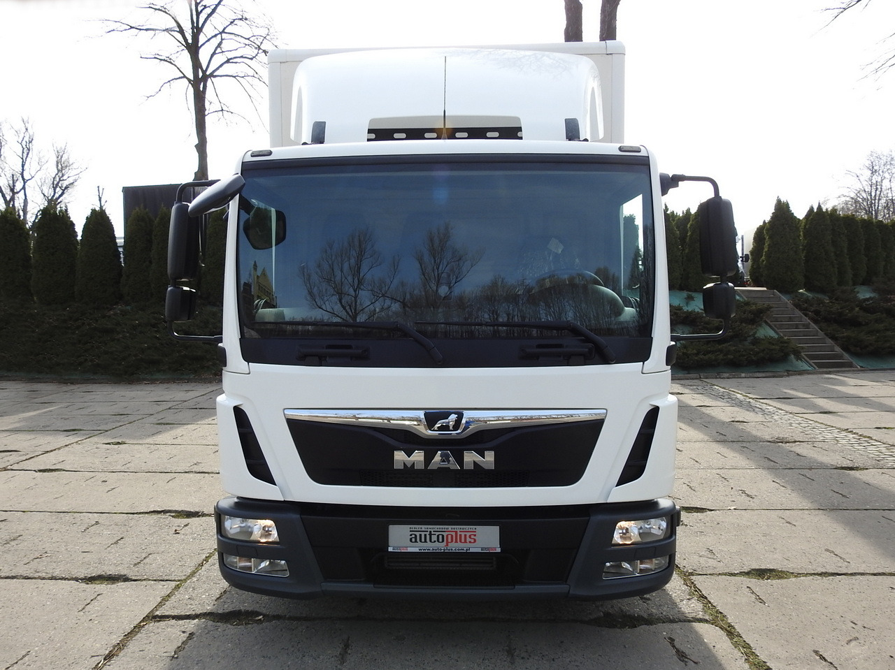 MAN TGL 8.18 BOX 16 PALLETS CRUISE CONTROL TWIN WHEELS 180HP - Kamion sandučar: slika MAN TGL 8.18 BOX 16 PALLETS CRUISE CONTROL TWIN WHEELS 180HP - Kamion sandučar MAN TGL 8.18 BOX 16 PALLETS CRUISE CONTROL TWIN WHEELS 180HP - Kamion sandučar: slika MAN TGL 8.18 BOX 16 PALLETS CRUISE CONTROL TWIN WHEELS 180HP - Kamion sandučar