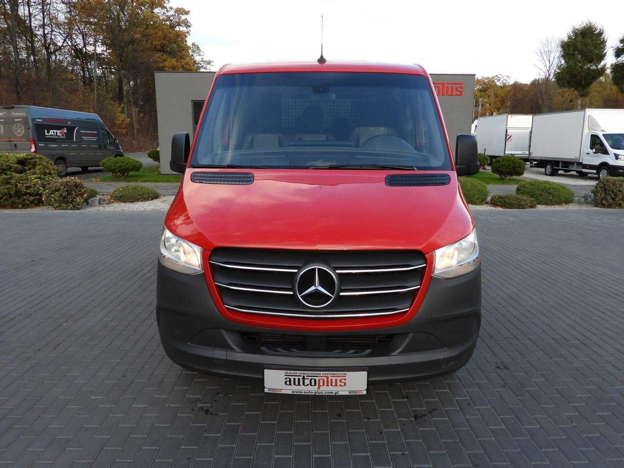 MERCEDES SPRINTER 316 STAKE BODY DOUBLE CABIN DOKA 7 SEATS AIR CONDITIONING 160HP - Dostavno vozilo s dvostrukom kabinom: slika MERCEDES SPRINTER 316 STAKE BODY DOUBLE CABIN DOKA 7 SEATS AIR CONDITIONING 160HP - Dostavno vozilo s dvostrukom kabinom MERCEDES SPRINTER 316 STAKE BODY DOUBLE CABIN DOKA 7 SEATS AIR CONDITIONING 160HP - Dostavno vozilo s dvostrukom kabinom: slika MERCEDES SPRINTER 316 STAKE BODY DOUBLE CABIN DOKA 7 SEATS AIR CONDITIONING 160HP - Dostavno vozilo s dvostrukom kabinom
