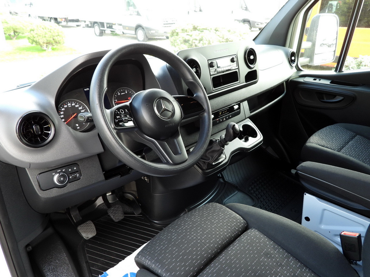 MERCEDES SPRINTER 316 TARPAULIN 8 PALLETS WEBASTO CRUISE CONTROL AIR CONDITIONING 160HP - Dostavno vozilo s ceradom: slika MERCEDES SPRINTER 316 TARPAULIN 8 PALLETS WEBASTO CRUISE CONTROL AIR CONDITIONING 160HP - Dostavno vozilo s ceradom MERCEDES SPRINTER 316 TARPAULIN 8 PALLETS WEBASTO CRUISE CONTROL AIR CONDITIONING 160HP - Dostavno vozilo s ceradom: slika MERCEDES SPRINTER 316 TARPAULIN 8 PALLETS WEBASTO CRUISE CONTROL AIR CONDITIONING 160HP - Dostavno vozilo s ceradom