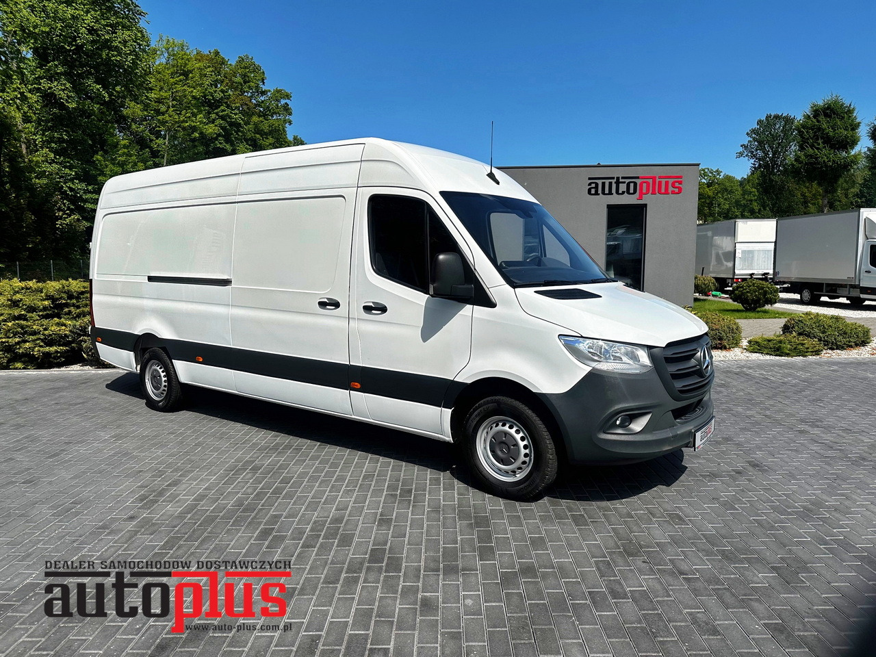 MERCEDES SPRINTER 316 VAN AIR CONDITIONING 165HP - Furgon: slika MERCEDES SPRINTER 316 VAN AIR CONDITIONING 165HP - Furgon MERCEDES SPRINTER 316 VAN AIR CONDITIONING 165HP - Furgon: slika MERCEDES SPRINTER 316 VAN AIR CONDITIONING 165HP - Furgon