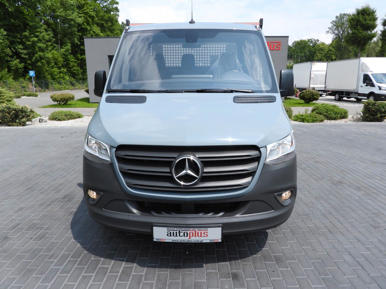 Mercedes-Benz SPRINTER 315 PRITSCHE 8 PALETTEN TEMPOMAT - Dostavno vozilo s ravnom platformom: slika Mercedes-Benz SPRINTER 315 PRITSCHE 8 PALETTEN TEMPOMAT - Dostavno vozilo s ravnom platformom Mercedes-Benz SPRINTER 315 PRITSCHE 8 PALETTEN TEMPOMAT - Dostavno vozilo s ravnom platformom: slika Mercedes-Benz SPRINTER 315 PRITSCHE 8 PALETTEN TEMPOMAT - Dostavno vozilo s ravnom platformom