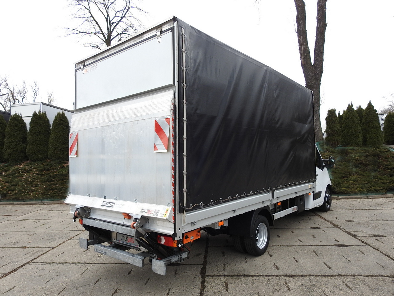 OPEL MOVANO TARPAULIN LIFT 10 PALLETS CRUISE CONTROL AIR CONDITIONING LED LIGHTS PNEUMATICS TWIN WHEELS 165HP - Dostavno vozilo s ceradom: slika OPEL MOVANO TARPAULIN LIFT 10 PALLETS CRUISE CONTROL AIR CONDITIONING LED LIGHTS PNEUMATICS TWIN WHEELS 165HP - Dostavno vozilo s ceradom OPEL MOVANO TARPAULIN LIFT 10 PALLETS CRUISE CONTROL AIR CONDITIONING LED LIGHTS PNEUMATICS TWIN WHEELS 165HP - Dostavno vozilo s ceradom: slika OPEL MOVANO TARPAULIN LIFT 10 PALLETS CRUISE CONTROL AIR CONDITIONING LED LIGHTS PNEUMATICS TWIN WHEELS 165HP - Dostavno vozilo s ceradom