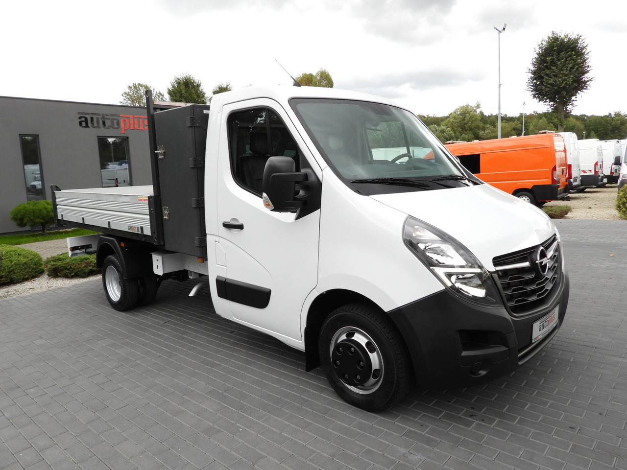 OPEL MOVANO TIPPER NAVIGATION LED LIGHTS TWIN WHEELS AIR CONDITIONING 145HP - Mali kamion kiper: slika OPEL MOVANO TIPPER NAVIGATION LED LIGHTS TWIN WHEELS AIR CONDITIONING 145HP - Mali kamion kiper OPEL MOVANO TIPPER NAVIGATION LED LIGHTS TWIN WHEELS AIR CONDITIONING 145HP - Mali kamion kiper: slika OPEL MOVANO TIPPER NAVIGATION LED LIGHTS TWIN WHEELS AIR CONDITIONING 145HP - Mali kamion kiper