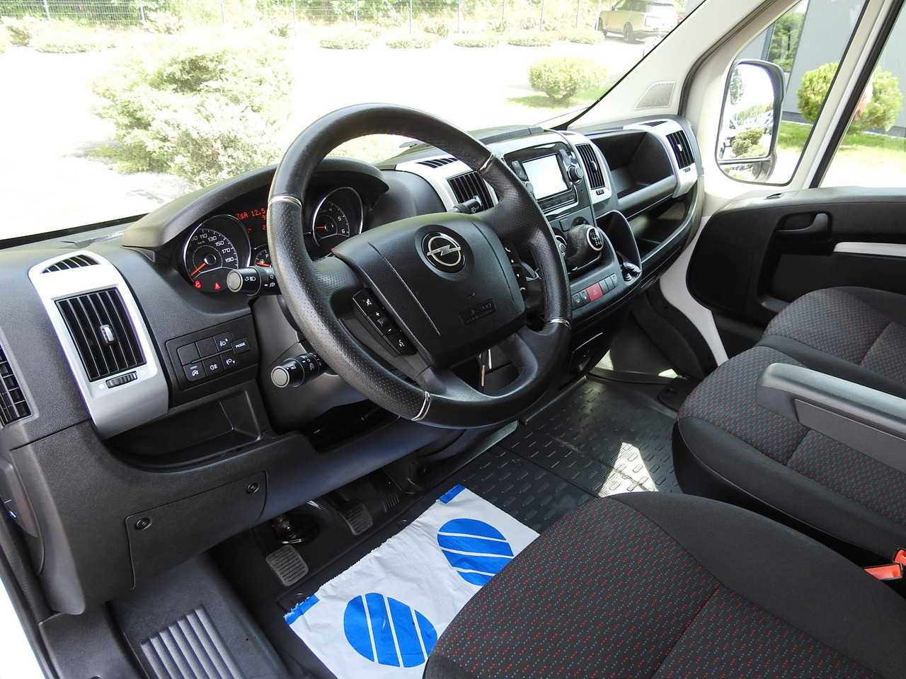 OPEL MOVANO VAN CRUISE CONTROL AIR CONDITIONING 140HP - Furgon: slika OPEL MOVANO VAN CRUISE CONTROL AIR CONDITIONING 140HP - Furgon OPEL MOVANO VAN CRUISE CONTROL AIR CONDITIONING 140HP - Furgon: slika OPEL MOVANO VAN CRUISE CONTROL AIR CONDITIONING 140HP - Furgon