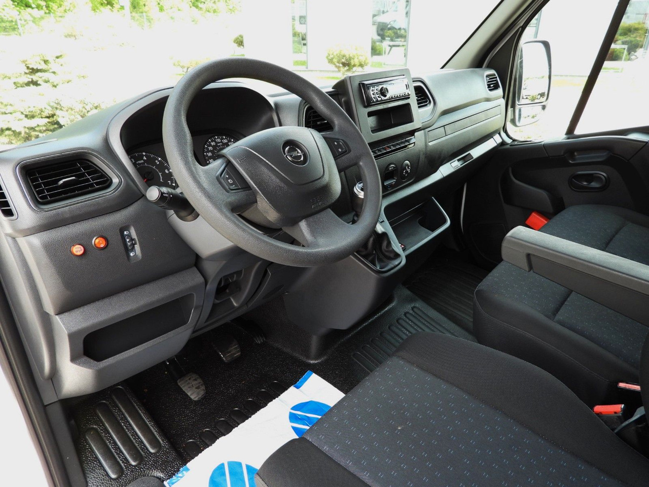 Opel MOVANO PRITSCHE PLANE AUFZUG 9 PALETTEN WEBASTO - Dostavno vozilo s ceradom: slika Opel MOVANO PRITSCHE PLANE AUFZUG 9 PALETTEN WEBASTO - Dostavno vozilo s ceradom Opel MOVANO PRITSCHE PLANE AUFZUG 9 PALETTEN WEBASTO - Dostavno vozilo s ceradom: slika Opel MOVANO PRITSCHE PLANE AUFZUG 9 PALETTEN WEBASTO - Dostavno vozilo s ceradom