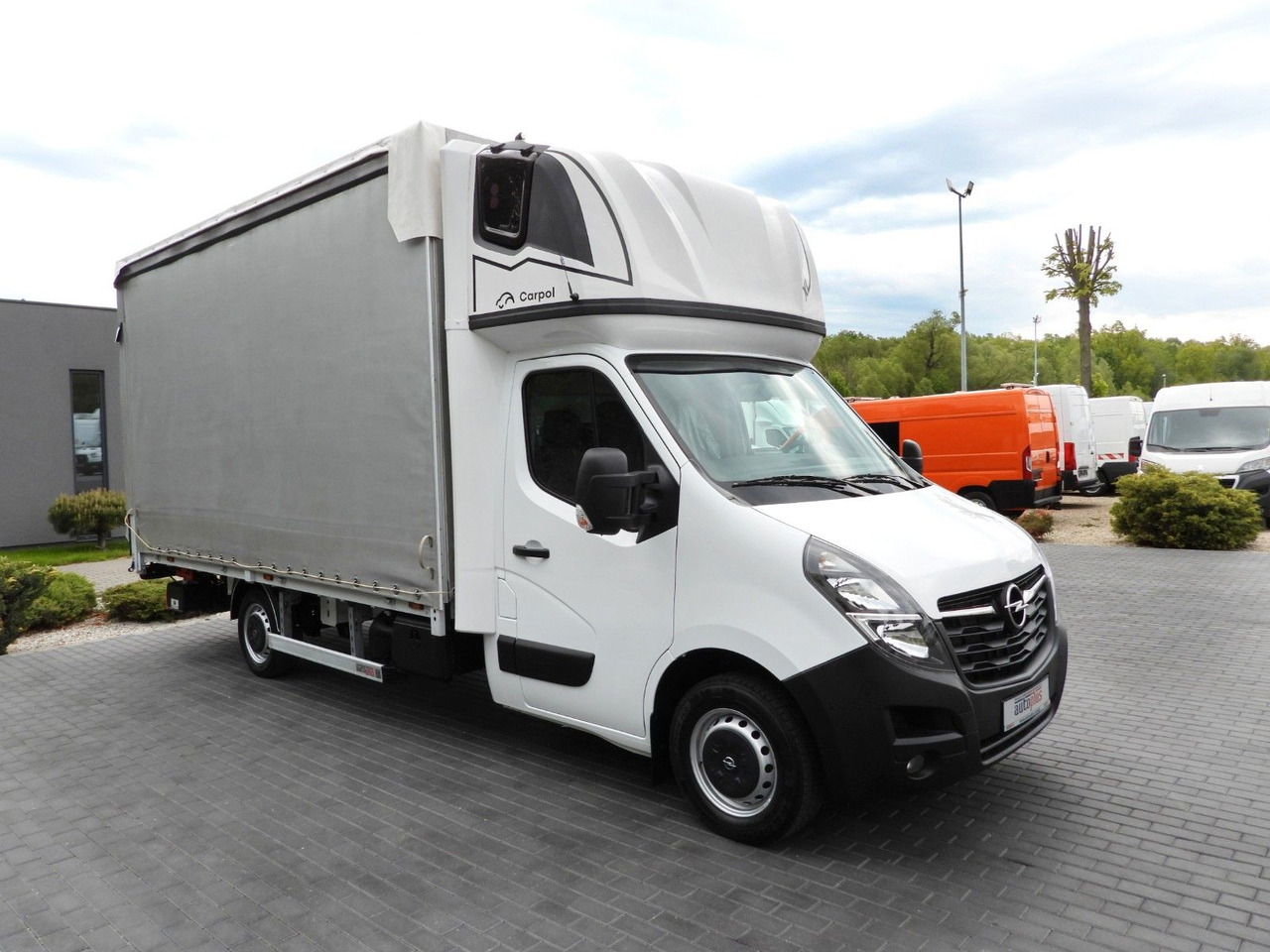 Opel MOVANO PRITSCHE PLANE AUFZUG 9 PALETTEN WEBASTO - Dostavno vozilo s ceradom: slika Opel MOVANO PRITSCHE PLANE AUFZUG 9 PALETTEN WEBASTO - Dostavno vozilo s ceradom Opel MOVANO PRITSCHE PLANE AUFZUG 9 PALETTEN WEBASTO - Dostavno vozilo s ceradom: slika Opel MOVANO PRITSCHE PLANE AUFZUG 9 PALETTEN WEBASTO - Dostavno vozilo s ceradom