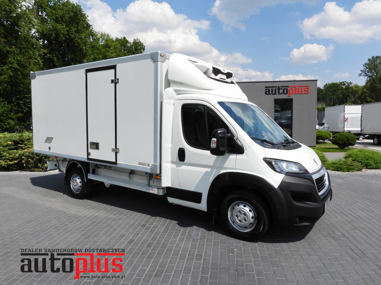 PEUGEOT BOXER REGRIGERATOR BOX 0*C 8 PALLETS CRUISE CONTROL LED LIGHTS AIR CONDITIONING 165HP - Dostavno vozilo hladnjača: slika PEUGEOT BOXER REGRIGERATOR BOX 0*C 8 PALLETS CRUISE CONTROL LED LIGHTS AIR CONDITIONING 165HP - Dostavno vozilo hladnjača PEUGEOT BOXER REGRIGERATOR BOX 0*C 8 PALLETS CRUISE CONTROL LED LIGHTS AIR CONDITIONING 165HP - Dostavno vozilo hladnjača: slika PEUGEOT BOXER REGRIGERATOR BOX 0*C 8 PALLETS CRUISE CONTROL LED LIGHTS AIR CONDITIONING 165HP - Dostavno vozilo hladnjača