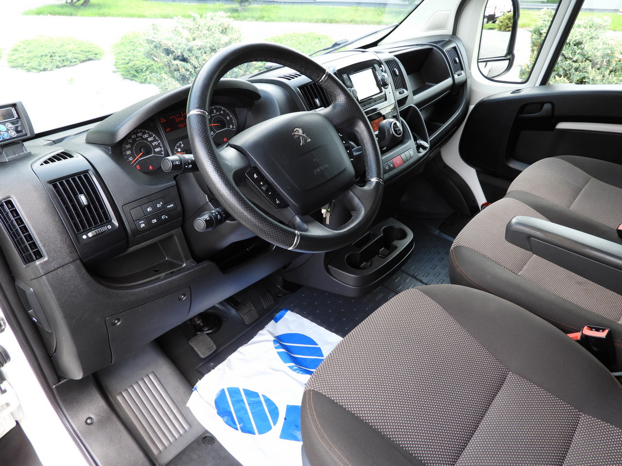 PEUGEOT BOXER REGRIGERATOR BOX 0*C 8 PALLETS CRUISE CONTROL LED LIGHTS AIR CONDITIONING 165HP - Dostavno vozilo hladnjača: slika PEUGEOT BOXER REGRIGERATOR BOX 0*C 8 PALLETS CRUISE CONTROL LED LIGHTS AIR CONDITIONING 165HP - Dostavno vozilo hladnjača PEUGEOT BOXER REGRIGERATOR BOX 0*C 8 PALLETS CRUISE CONTROL LED LIGHTS AIR CONDITIONING 165HP - Dostavno vozilo hladnjača: slika PEUGEOT BOXER REGRIGERATOR BOX 0*C 8 PALLETS CRUISE CONTROL LED LIGHTS AIR CONDITIONING 165HP - Dostavno vozilo hladnjača