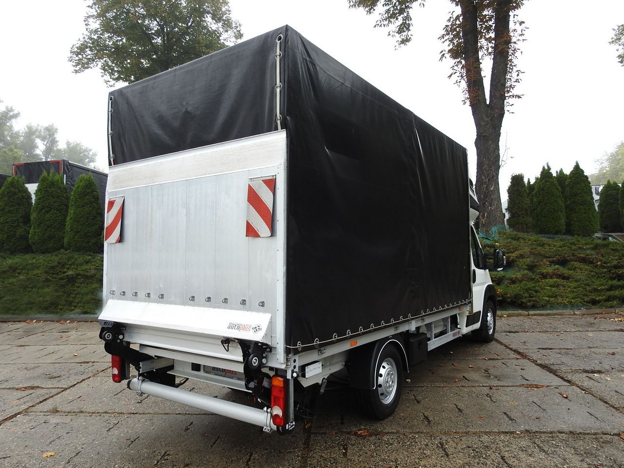 PEUGEOT BOXER  TARPAULIN LIFT 8 PALLETS WEBASTO LED LIGHTS AIR CONDITIONING  165HP - Dostavno vozilo s ceradom: slika PEUGEOT BOXER  TARPAULIN LIFT 8 PALLETS WEBASTO LED LIGHTS AIR CONDITIONING  165HP - Dostavno vozilo s ceradom PEUGEOT BOXER  TARPAULIN LIFT 8 PALLETS WEBASTO LED LIGHTS AIR CONDITIONING  165HP - Dostavno vozilo s ceradom: slika PEUGEOT BOXER  TARPAULIN LIFT 8 PALLETS WEBASTO LED LIGHTS AIR CONDITIONING  165HP - Dostavno vozilo s ceradom