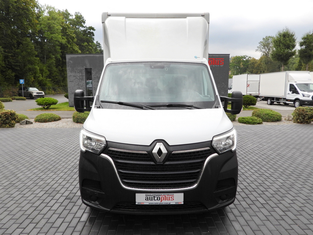 RENAULT MASTER BOX LIFT 8 PALLETS CRUISE CONTROL LED LIGHTS AIR CONDITIONING 145HP - Dostavno vozilo sa zatvorenim sandukom: slika RENAULT MASTER BOX LIFT 8 PALLETS CRUISE CONTROL LED LIGHTS AIR CONDITIONING 145HP - Dostavno vozilo sa zatvorenim sandukom RENAULT MASTER BOX LIFT 8 PALLETS CRUISE CONTROL LED LIGHTS AIR CONDITIONING 145HP - Dostavno vozilo sa zatvorenim sandukom: slika RENAULT MASTER BOX LIFT 8 PALLETS CRUISE CONTROL LED LIGHTS AIR CONDITIONING 145HP - Dostavno vozilo sa zatvorenim sandukom
