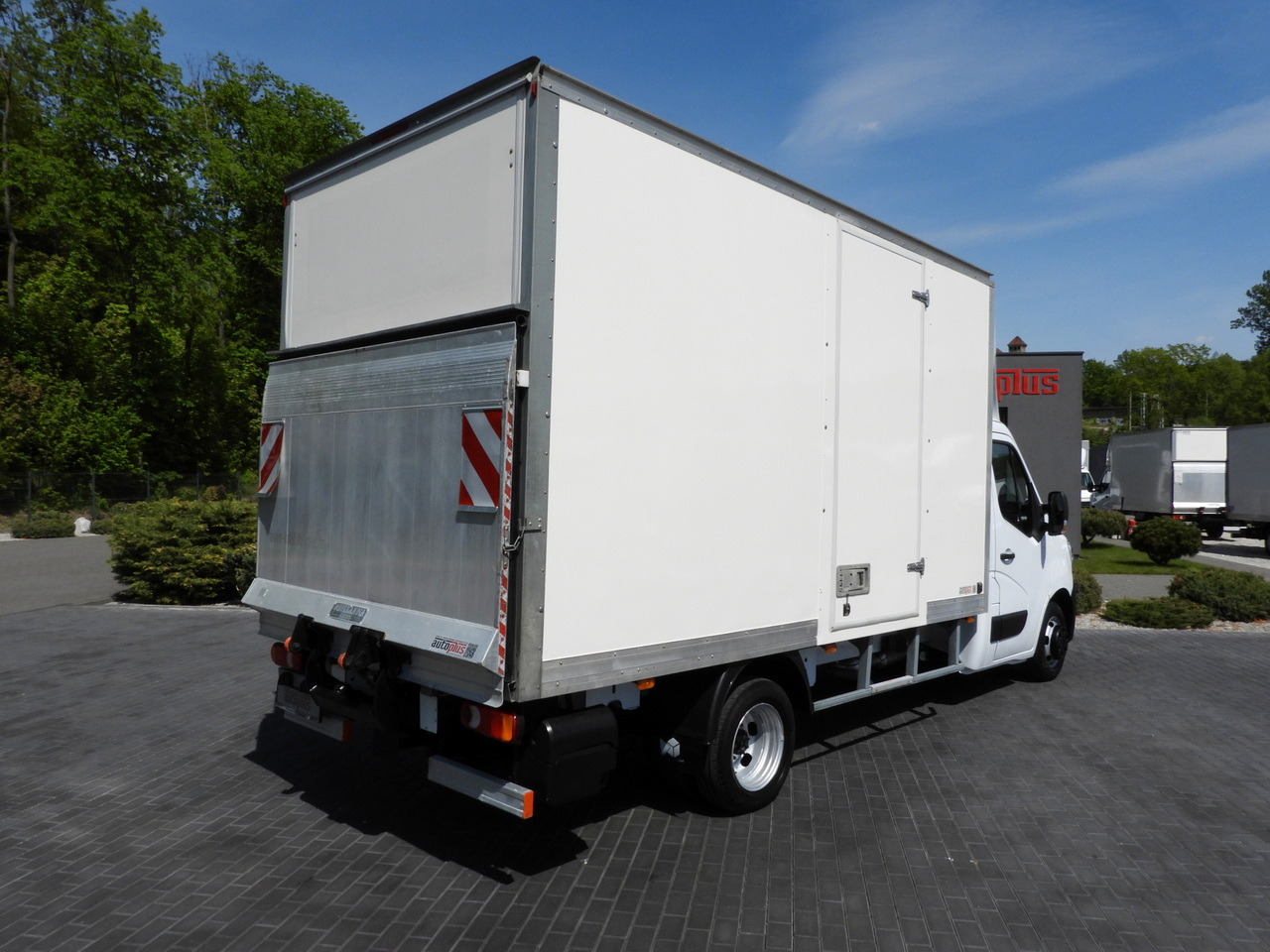 RENAULT MASTER BOX LIFT 8 PALLETS CRUISE CONTROL NAVIGATION LED LIGHTS TWIN WHEELS AIR CONDITIONING 145HP - Dostavno vozilo sa zatvorenim sandukom: slika RENAULT MASTER BOX LIFT 8 PALLETS CRUISE CONTROL NAVIGATION LED LIGHTS TWIN WHEELS AIR CONDITIONING 145HP - Dostavno vozilo sa zatvorenim sandukom RENAULT MASTER BOX LIFT 8 PALLETS CRUISE CONTROL NAVIGATION LED LIGHTS TWIN WHEELS AIR CONDITIONING 145HP - Dostavno vozilo sa zatvorenim sandukom: slika RENAULT MASTER BOX LIFT 8 PALLETS CRUISE CONTROL NAVIGATION LED LIGHTS TWIN WHEELS AIR CONDITIONING 145HP - Dostavno vozilo sa zatvorenim sandukom