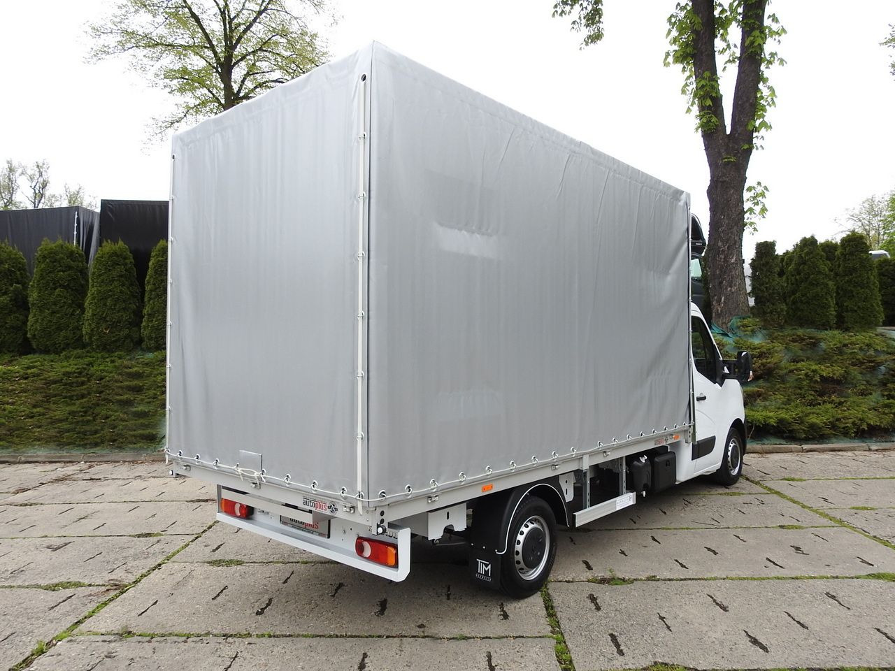 RENAULT MASTER NEW TARPAULIN 8 PALLETS CRUISE CONTROL LED LIGHTS AIR CONDITIONING 165HP - Dostavno vozilo s ceradom: slika RENAULT MASTER NEW TARPAULIN 8 PALLETS CRUISE CONTROL LED LIGHTS AIR CONDITIONING 165HP - Dostavno vozilo s ceradom RENAULT MASTER NEW TARPAULIN 8 PALLETS CRUISE CONTROL LED LIGHTS AIR CONDITIONING 165HP - Dostavno vozilo s ceradom: slika RENAULT MASTER NEW TARPAULIN 8 PALLETS CRUISE CONTROL LED LIGHTS AIR CONDITIONING 165HP - Dostavno vozilo s ceradom