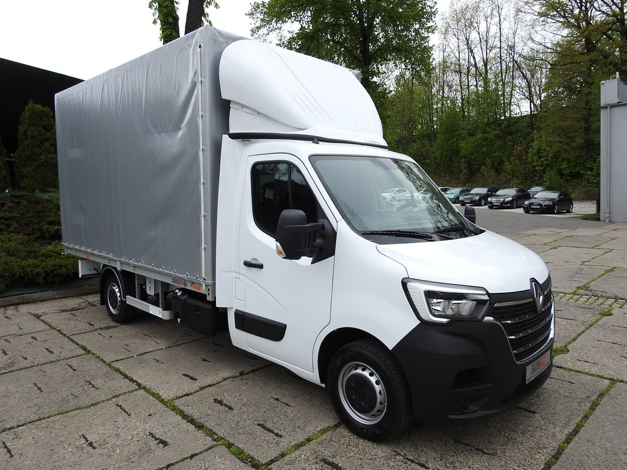 RENAULT MASTER NEW TARPAULIN 8 PALLETS CRUISE CONTROL LED LIGHTS AIR CONDITIONING 165HP - Dostavno vozilo s ceradom: slika RENAULT MASTER NEW TARPAULIN 8 PALLETS CRUISE CONTROL LED LIGHTS AIR CONDITIONING 165HP - Dostavno vozilo s ceradom RENAULT MASTER NEW TARPAULIN 8 PALLETS CRUISE CONTROL LED LIGHTS AIR CONDITIONING 165HP - Dostavno vozilo s ceradom: slika RENAULT MASTER NEW TARPAULIN 8 PALLETS CRUISE CONTROL LED LIGHTS AIR CONDITIONING 165HP - Dostavno vozilo s ceradom