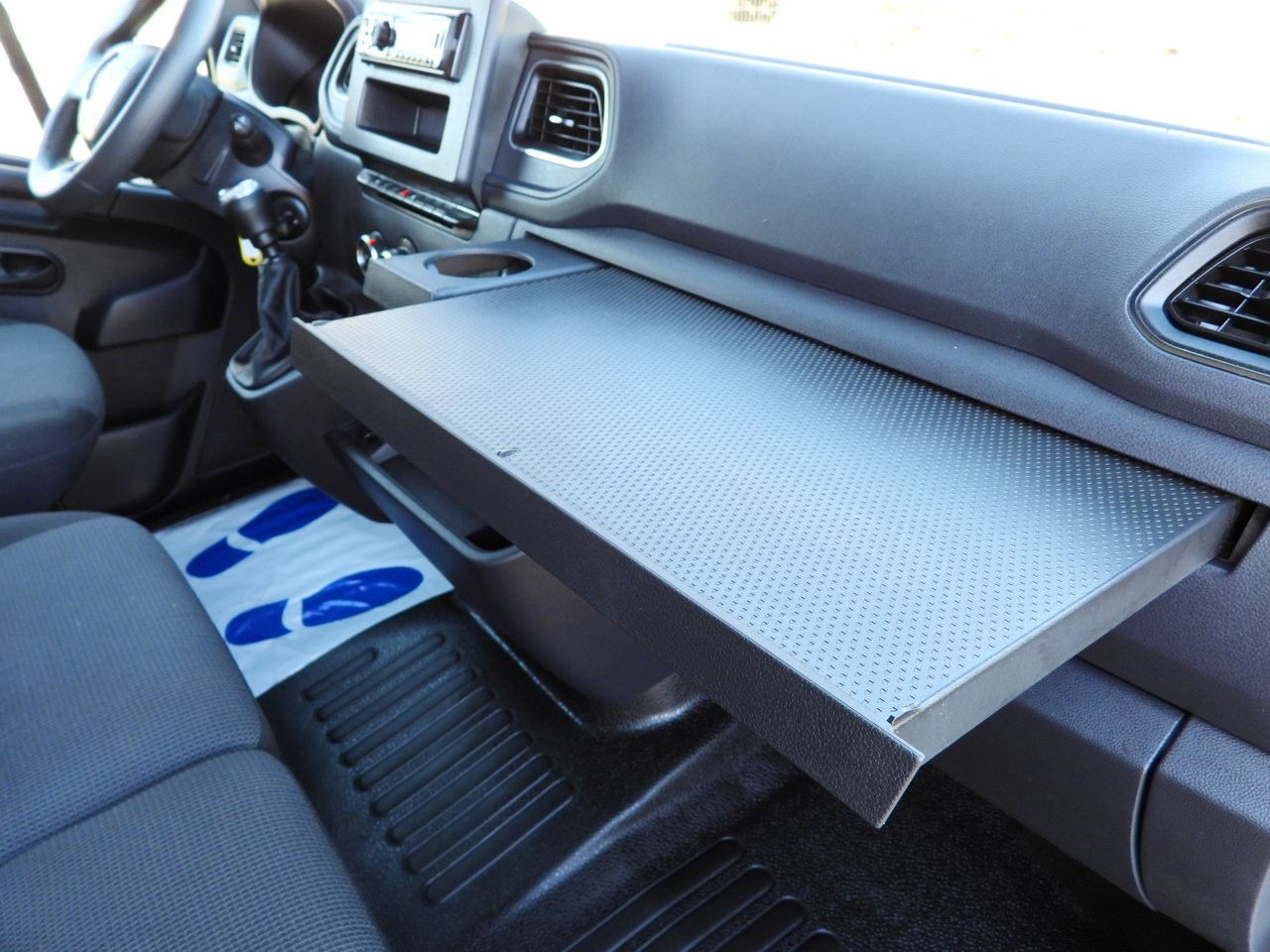 Dostavno vozilo s ceradom RENAULT MASTER TARPAULIN 10 PALLETS WEBASTO CRUISE CONTROL LED LIGHTS PNEUMATICS AIR CONDITIONING 165HP: slika Dostavno vozilo s ceradom RENAULT MASTER TARPAULIN 10 PALLETS WEBASTO CRUISE CONTROL LED LIGHTS PNEUMATICS AIR CONDITIONING 165HP Dostavno vozilo s ceradom RENAULT MASTER TARPAULIN 10 PALLETS WEBASTO CRUISE CONTROL LED LIGHTS PNEUMATICS AIR CONDITIONING 165HP: slika Dostavno vozilo s ceradom RENAULT MASTER TARPAULIN 10 PALLETS WEBASTO CRUISE CONTROL LED LIGHTS PNEUMATICS AIR CONDITIONING 165HP