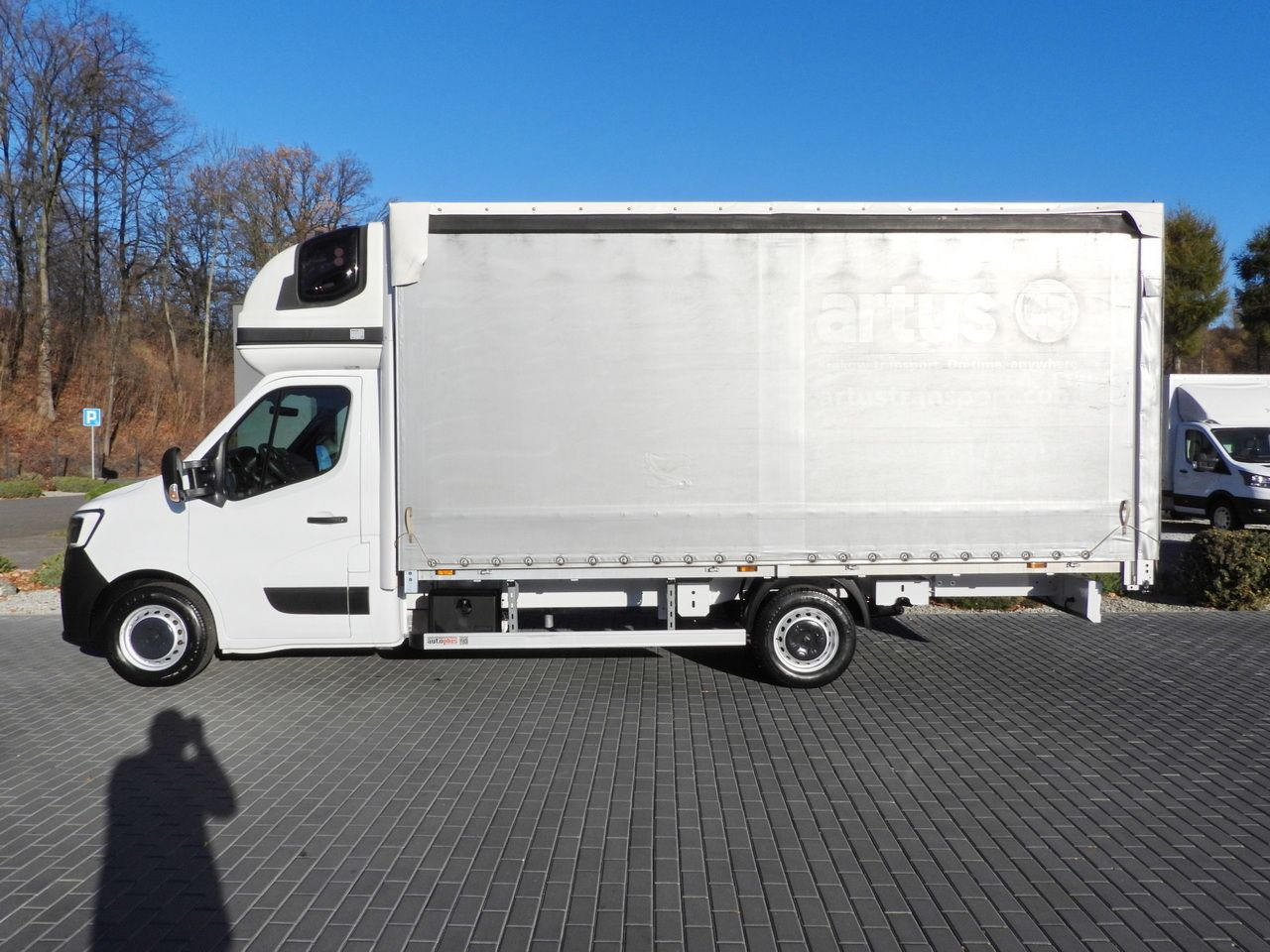 Dostavno vozilo s ceradom RENAULT MASTER TARPAULIN 10 PALLETS WEBASTO CRUISE CONTROL LED LIGHTS PNEUMATICS AIR CONDITIONING 165HP: slika Dostavno vozilo s ceradom RENAULT MASTER TARPAULIN 10 PALLETS WEBASTO CRUISE CONTROL LED LIGHTS PNEUMATICS AIR CONDITIONING 165HP Dostavno vozilo s ceradom RENAULT MASTER TARPAULIN 10 PALLETS WEBASTO CRUISE CONTROL LED LIGHTS PNEUMATICS AIR CONDITIONING 165HP: slika Dostavno vozilo s ceradom RENAULT MASTER TARPAULIN 10 PALLETS WEBASTO CRUISE CONTROL LED LIGHTS PNEUMATICS AIR CONDITIONING 165HP