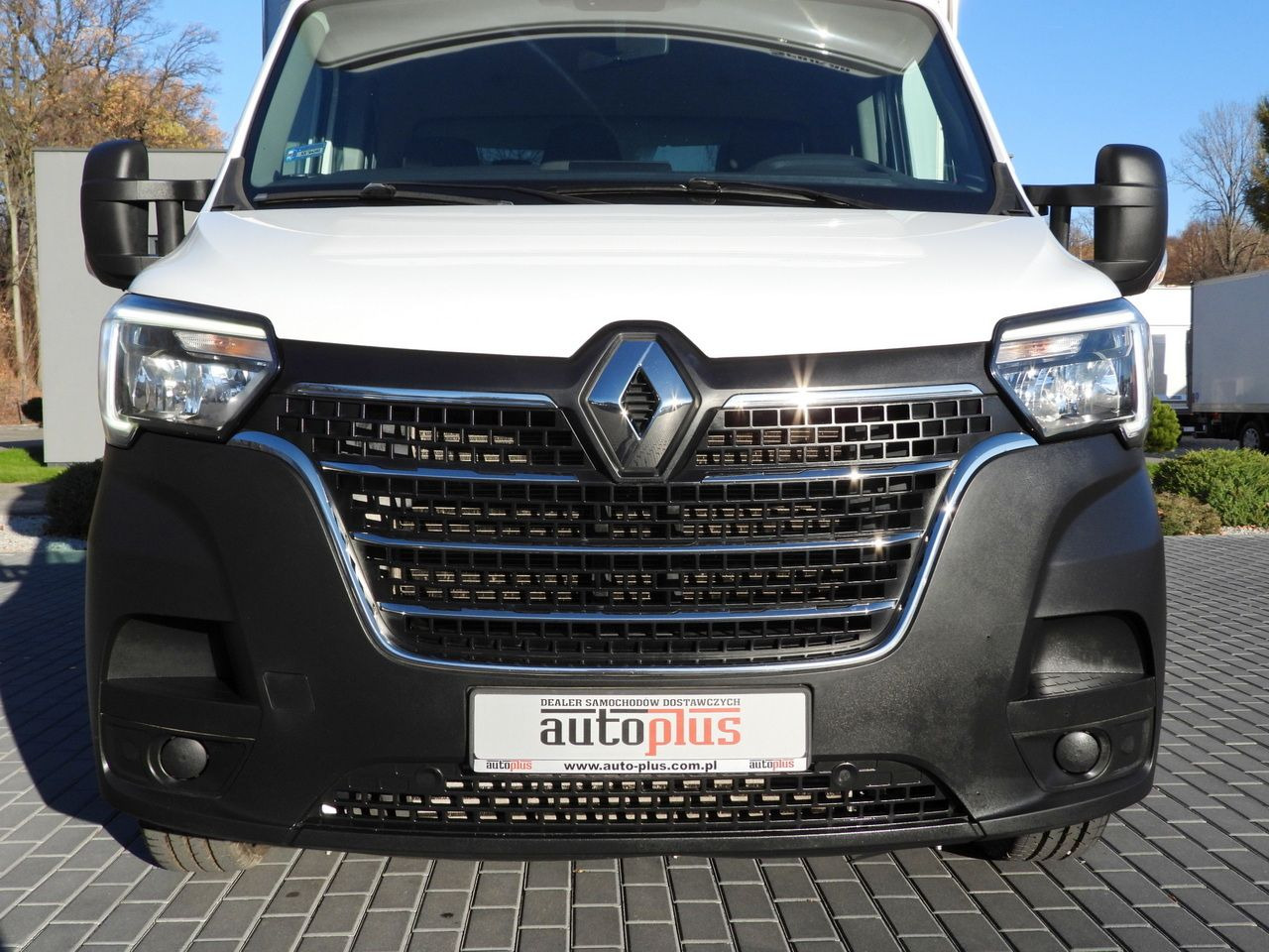 Dostavno vozilo s ceradom RENAULT MASTER TARPAULIN 10 PALLETS WEBASTO CRUISE CONTROL LED LIGHTS PNEUMATICS AIR CONDITIONING 165HP: slika Dostavno vozilo s ceradom RENAULT MASTER TARPAULIN 10 PALLETS WEBASTO CRUISE CONTROL LED LIGHTS PNEUMATICS AIR CONDITIONING 165HP Dostavno vozilo s ceradom RENAULT MASTER TARPAULIN 10 PALLETS WEBASTO CRUISE CONTROL LED LIGHTS PNEUMATICS AIR CONDITIONING 165HP: slika Dostavno vozilo s ceradom RENAULT MASTER TARPAULIN 10 PALLETS WEBASTO CRUISE CONTROL LED LIGHTS PNEUMATICS AIR CONDITIONING 165HP