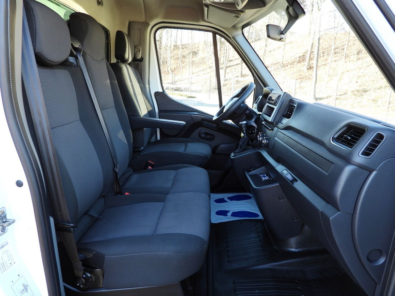 Dostavno vozilo s ceradom RENAULT MASTER TARPAULIN 10 PALLETS WEBASTO CRUISE CONTROL LED LIGHTS PNEUMATICS AIR CONDITIONING 165HP: slika Dostavno vozilo s ceradom RENAULT MASTER TARPAULIN 10 PALLETS WEBASTO CRUISE CONTROL LED LIGHTS PNEUMATICS AIR CONDITIONING 165HP Dostavno vozilo s ceradom RENAULT MASTER TARPAULIN 10 PALLETS WEBASTO CRUISE CONTROL LED LIGHTS PNEUMATICS AIR CONDITIONING 165HP: slika Dostavno vozilo s ceradom RENAULT MASTER TARPAULIN 10 PALLETS WEBASTO CRUISE CONTROL LED LIGHTS PNEUMATICS AIR CONDITIONING 165HP