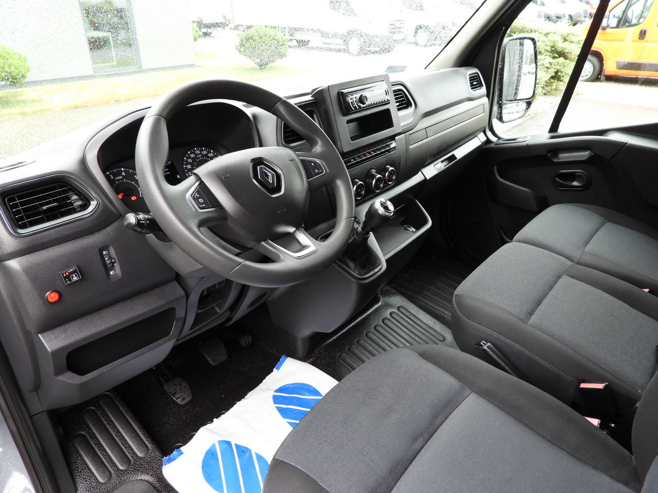 RENAULT MASTER TARPAULIN 10 PALLETS WEBASTO CRUISE CONTROL LED LIGHTS PNEUMATICS AIR CONDITIONING 165HP - Dostavno vozilo s ceradom: slika RENAULT MASTER TARPAULIN 10 PALLETS WEBASTO CRUISE CONTROL LED LIGHTS PNEUMATICS AIR CONDITIONING 165HP - Dostavno vozilo s ceradom RENAULT MASTER TARPAULIN 10 PALLETS WEBASTO CRUISE CONTROL LED LIGHTS PNEUMATICS AIR CONDITIONING 165HP - Dostavno vozilo s ceradom: slika RENAULT MASTER TARPAULIN 10 PALLETS WEBASTO CRUISE CONTROL LED LIGHTS PNEUMATICS AIR CONDITIONING 165HP - Dostavno vozilo s ceradom