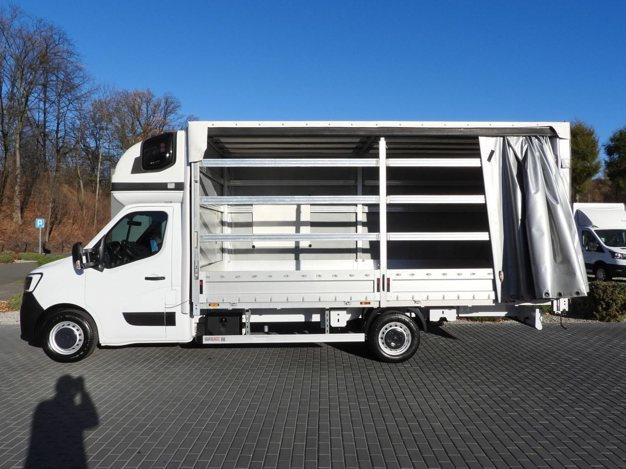 Dostavno vozilo s ceradom RENAULT MASTER TARPAULIN 10 PALLETS WEBASTO CRUISE CONTROL LED LIGHTS PNEUMATICS AIR CONDITIONING 165HP: slika Dostavno vozilo s ceradom RENAULT MASTER TARPAULIN 10 PALLETS WEBASTO CRUISE CONTROL LED LIGHTS PNEUMATICS AIR CONDITIONING 165HP Dostavno vozilo s ceradom RENAULT MASTER TARPAULIN 10 PALLETS WEBASTO CRUISE CONTROL LED LIGHTS PNEUMATICS AIR CONDITIONING 165HP: slika Dostavno vozilo s ceradom RENAULT MASTER TARPAULIN 10 PALLETS WEBASTO CRUISE CONTROL LED LIGHTS PNEUMATICS AIR CONDITIONING 165HP