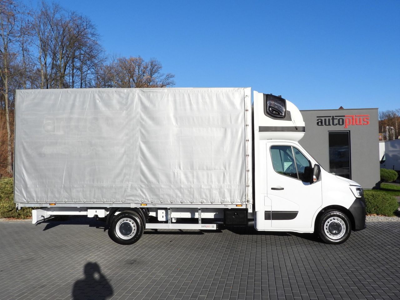 Dostavno vozilo s ceradom RENAULT MASTER TARPAULIN 10 PALLETS WEBASTO CRUISE CONTROL LED LIGHTS PNEUMATICS AIR CONDITIONING 165HP: slika Dostavno vozilo s ceradom RENAULT MASTER TARPAULIN 10 PALLETS WEBASTO CRUISE CONTROL LED LIGHTS PNEUMATICS AIR CONDITIONING 165HP Dostavno vozilo s ceradom RENAULT MASTER TARPAULIN 10 PALLETS WEBASTO CRUISE CONTROL LED LIGHTS PNEUMATICS AIR CONDITIONING 165HP: slika Dostavno vozilo s ceradom RENAULT MASTER TARPAULIN 10 PALLETS WEBASTO CRUISE CONTROL LED LIGHTS PNEUMATICS AIR CONDITIONING 165HP