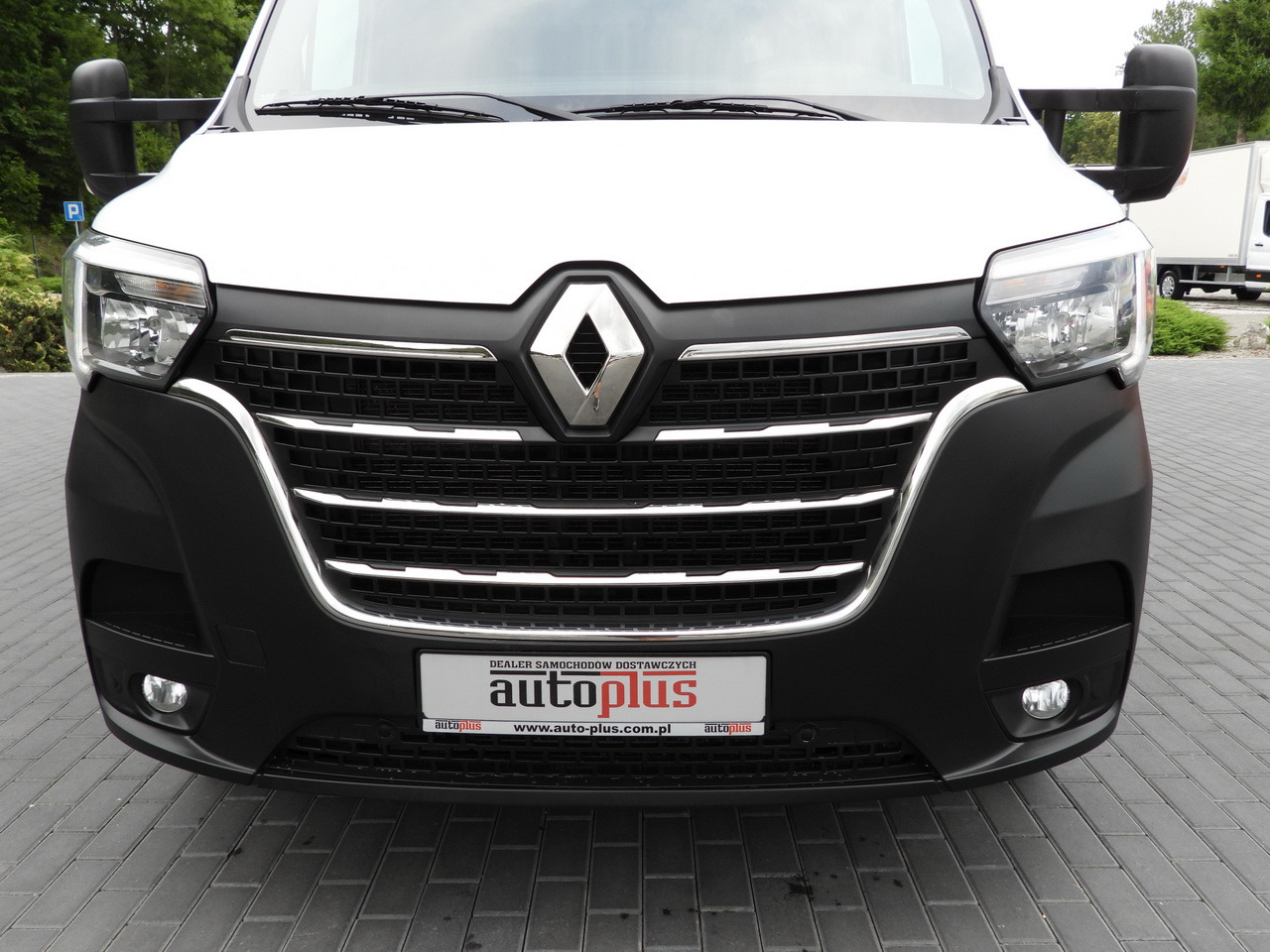 Dostavno vozilo s ceradom RENAULT MASTER TARPAULIN LIFT 10 PALLETS WEBASTO CRUISE CONTROL LED LIGHTS PNEUMATICS AIR CONDITIONING  165HP: slika Dostavno vozilo s ceradom RENAULT MASTER TARPAULIN LIFT 10 PALLETS WEBASTO CRUISE CONTROL LED LIGHTS PNEUMATICS AIR CONDITIONING  165HP