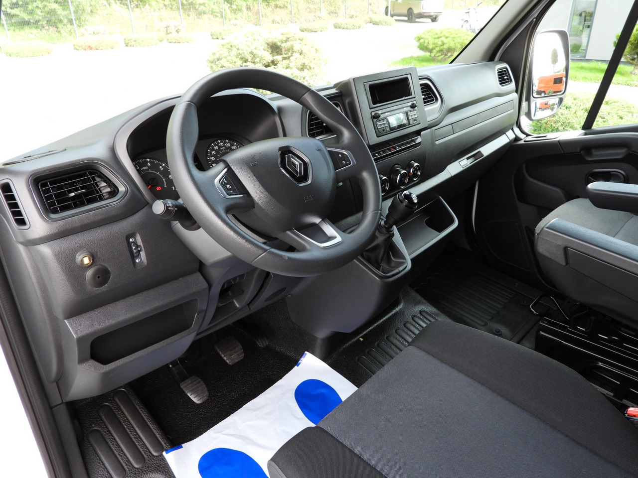 RENAULT MASTER TARPAULIN LIFT 9 PALLETS WEBASTO CRUISE CONTROL LED LIGHTS PNEUMATICS AIR CONDITIONING 165HP - Dostavno vozilo s ceradom: slika RENAULT MASTER TARPAULIN LIFT 9 PALLETS WEBASTO CRUISE CONTROL LED LIGHTS PNEUMATICS AIR CONDITIONING 165HP - Dostavno vozilo s ceradom RENAULT MASTER TARPAULIN LIFT 9 PALLETS WEBASTO CRUISE CONTROL LED LIGHTS PNEUMATICS AIR CONDITIONING 165HP - Dostavno vozilo s ceradom: slika RENAULT MASTER TARPAULIN LIFT 9 PALLETS WEBASTO CRUISE CONTROL LED LIGHTS PNEUMATICS AIR CONDITIONING 165HP - Dostavno vozilo s ceradom