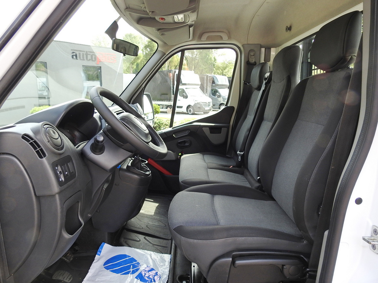 Mali kamion kiper RENAULT MASTER TIPPER  130HP: slika Mali kamion kiper RENAULT MASTER TIPPER  130HP