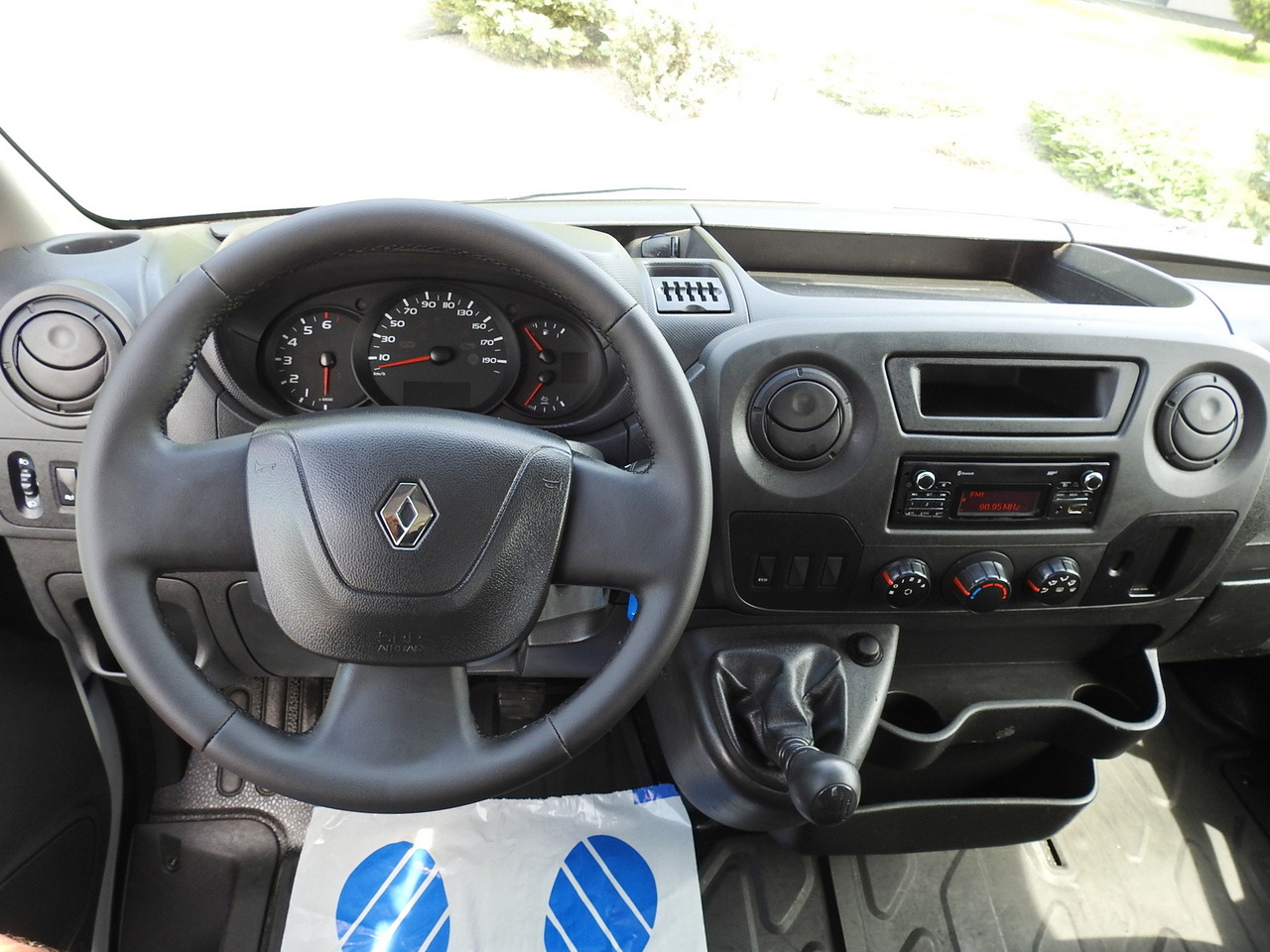 Mali kamion kiper RENAULT MASTER TIPPER  130HP: slika Mali kamion kiper RENAULT MASTER TIPPER  130HP