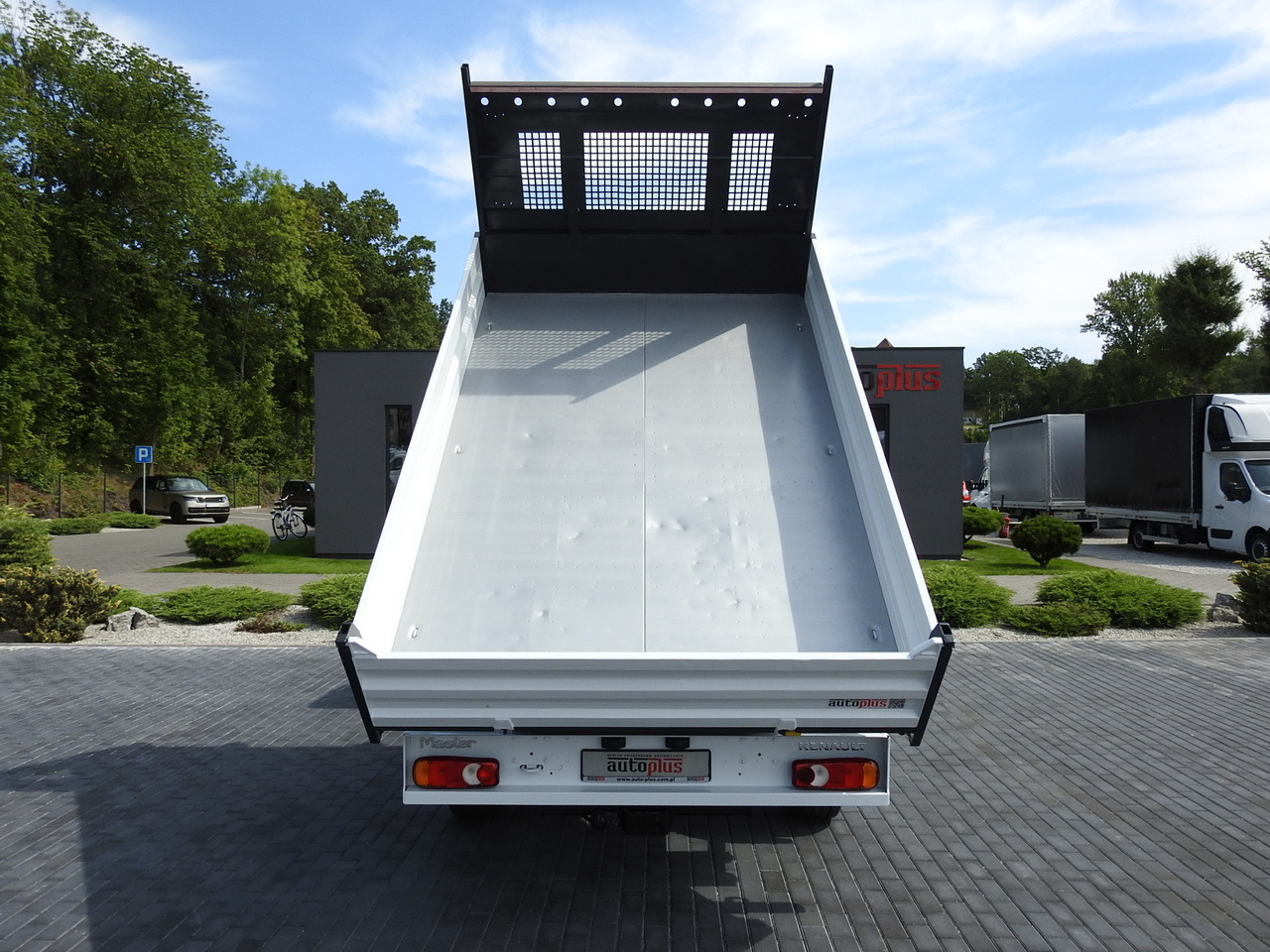 Mali kamion kiper RENAULT MASTER TIPPER  130HP: slika Mali kamion kiper RENAULT MASTER TIPPER  130HP