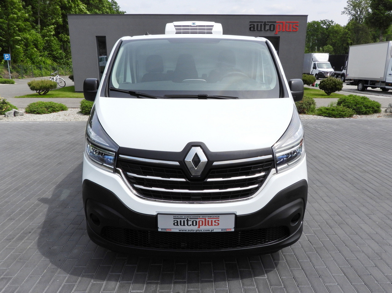 RENAULT TRAFIC REFRIGERATOR VAN 0*C CRUISE CONTROL LED LIGHTS AIR CONDITIONING 120HP - Dostavno vozilo hladnjača: slika RENAULT TRAFIC REFRIGERATOR VAN 0*C CRUISE CONTROL LED LIGHTS AIR CONDITIONING 120HP - Dostavno vozilo hladnjača RENAULT TRAFIC REFRIGERATOR VAN 0*C CRUISE CONTROL LED LIGHTS AIR CONDITIONING 120HP - Dostavno vozilo hladnjača: slika RENAULT TRAFIC REFRIGERATOR VAN 0*C CRUISE CONTROL LED LIGHTS AIR CONDITIONING 120HP - Dostavno vozilo hladnjača