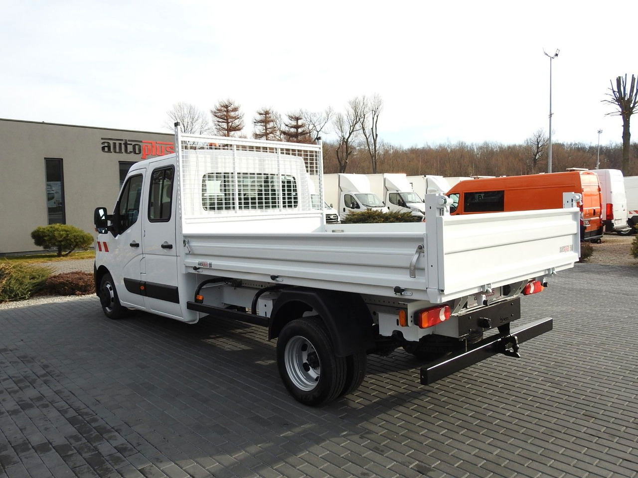Mali kamion kiper, Dostavno vozilo s dvostrukom kabinom Renault MASTER KIPPER DOPPELKABINE DOKA 6 SITZE TEMPOMAT: slika Mali kamion kiper, Dostavno vozilo s dvostrukom kabinom Renault MASTER KIPPER DOPPELKABINE DOKA 6 SITZE TEMPOMAT
