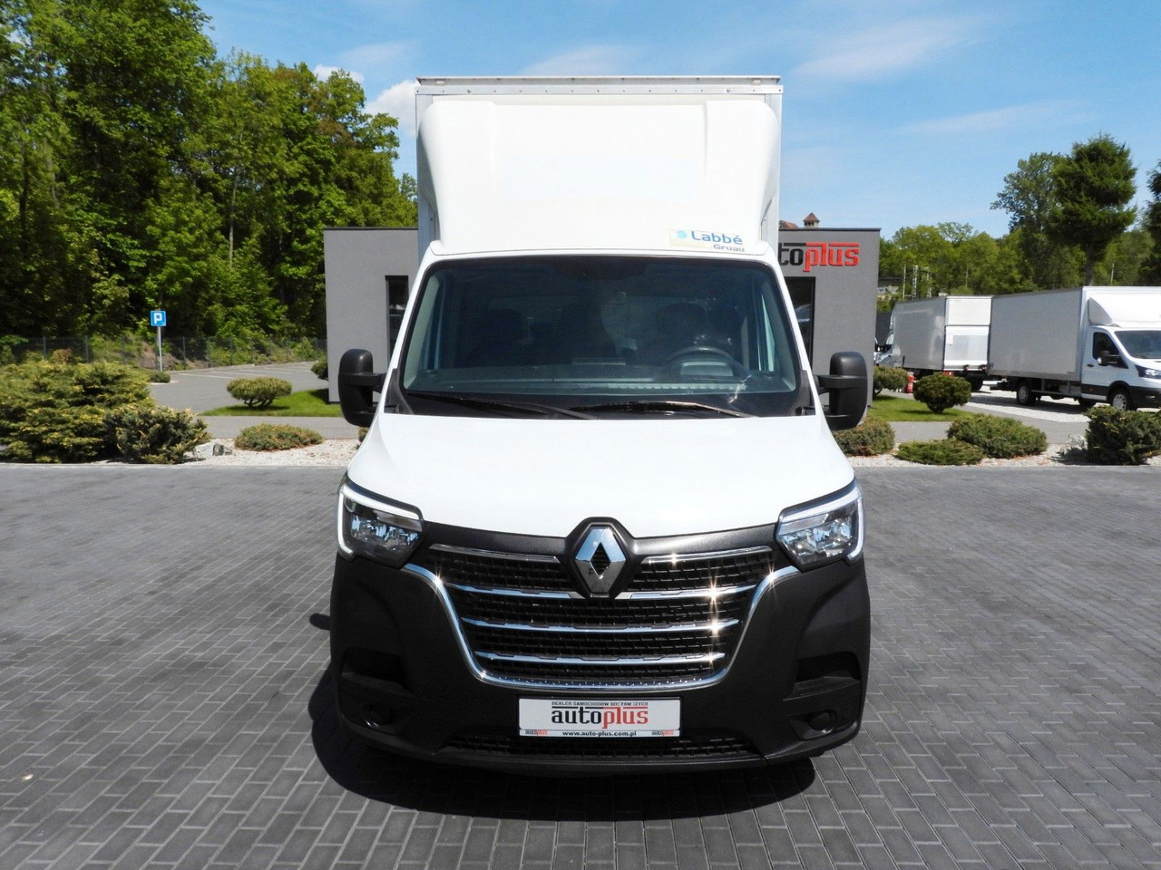 Renault MASTER KOFFER AUFZUG 8 PALETTEN TEMPOMAT NAVI - Dostavno vozilo sa zatvorenim sandukom: slika Renault MASTER KOFFER AUFZUG 8 PALETTEN TEMPOMAT NAVI - Dostavno vozilo sa zatvorenim sandukom Renault MASTER KOFFER AUFZUG 8 PALETTEN TEMPOMAT NAVI - Dostavno vozilo sa zatvorenim sandukom: slika Renault MASTER KOFFER AUFZUG 8 PALETTEN TEMPOMAT NAVI - Dostavno vozilo sa zatvorenim sandukom