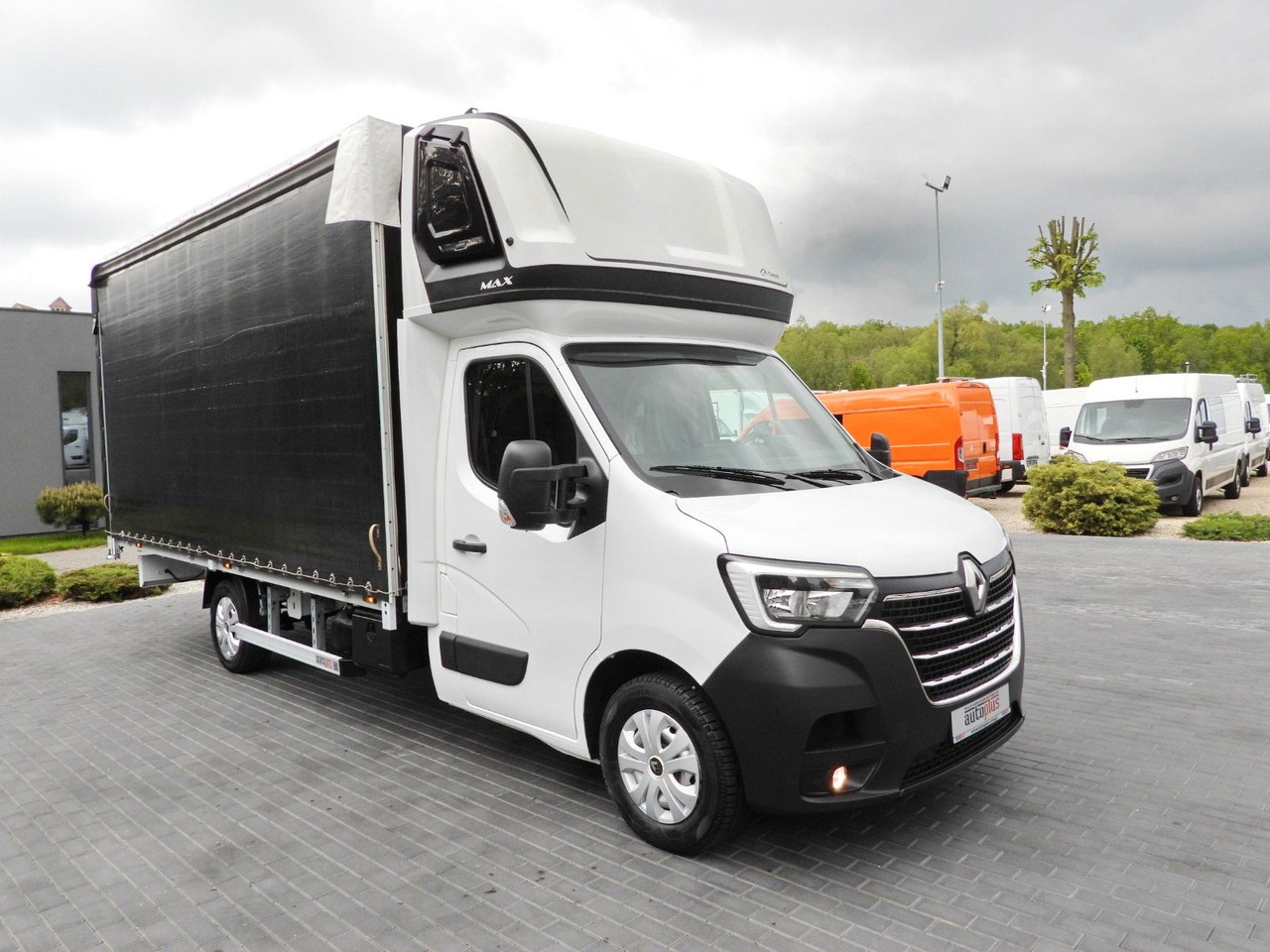 Renault MASTER PLANDEKA 10 PALET WEBASTO TEMPOMAT A/C - Dostavno vozilo s ceradom: slika Renault MASTER PLANDEKA 10 PALET WEBASTO TEMPOMAT A/C - Dostavno vozilo s ceradom Renault MASTER PLANDEKA 10 PALET WEBASTO TEMPOMAT A/C - Dostavno vozilo s ceradom: slika Renault MASTER PLANDEKA 10 PALET WEBASTO TEMPOMAT A/C - Dostavno vozilo s ceradom
