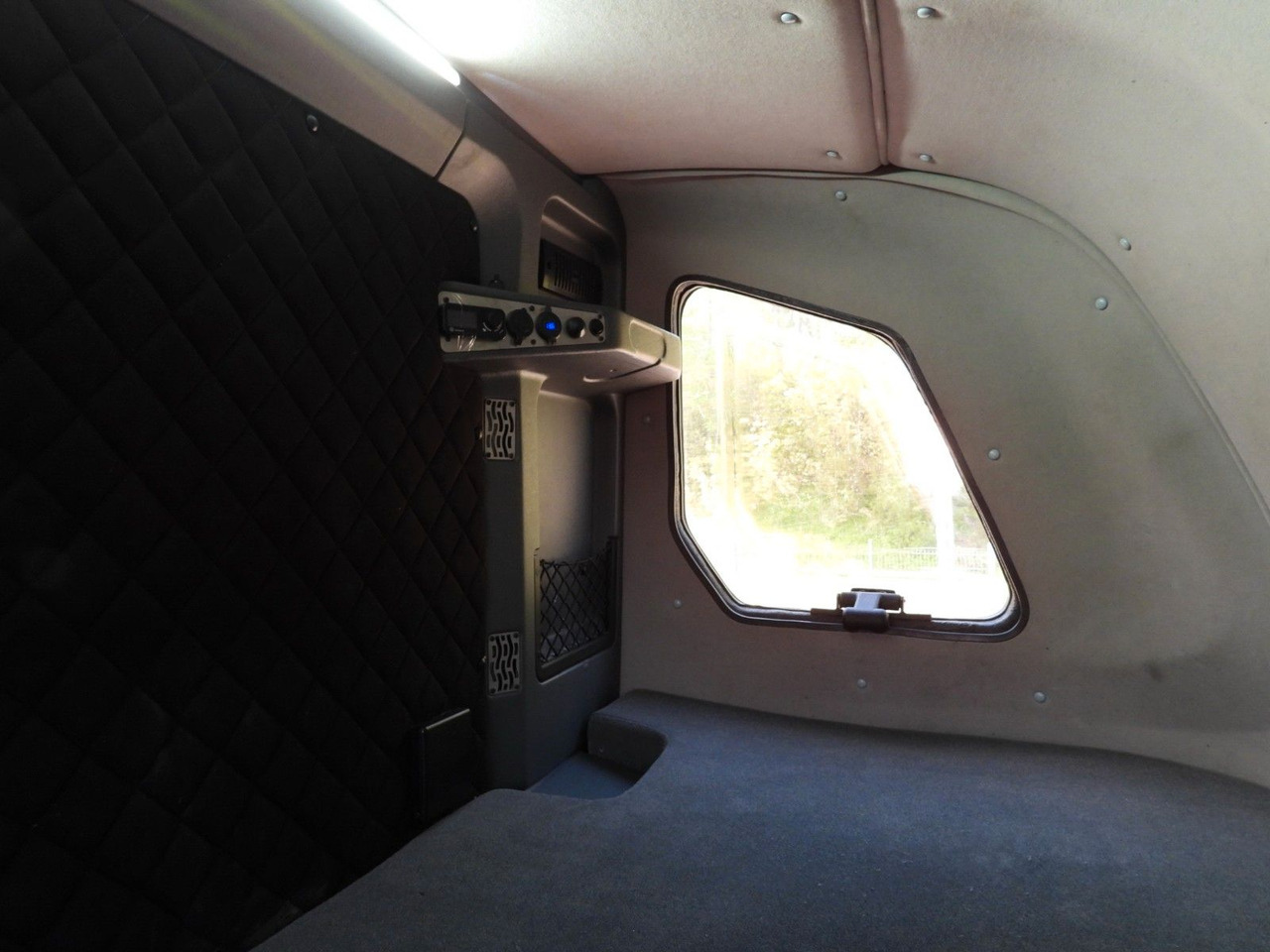 Zakup  Renault MASTER  PRITSCHE PLANE 10 PALETTEN WEBASTO A/C Renault MASTER  PRITSCHE PLANE 10 PALETTEN WEBASTO A/C: slika Zakup  Renault MASTER  PRITSCHE PLANE 10 PALETTEN WEBASTO A/C Renault MASTER  PRITSCHE PLANE 10 PALETTEN WEBASTO A/C