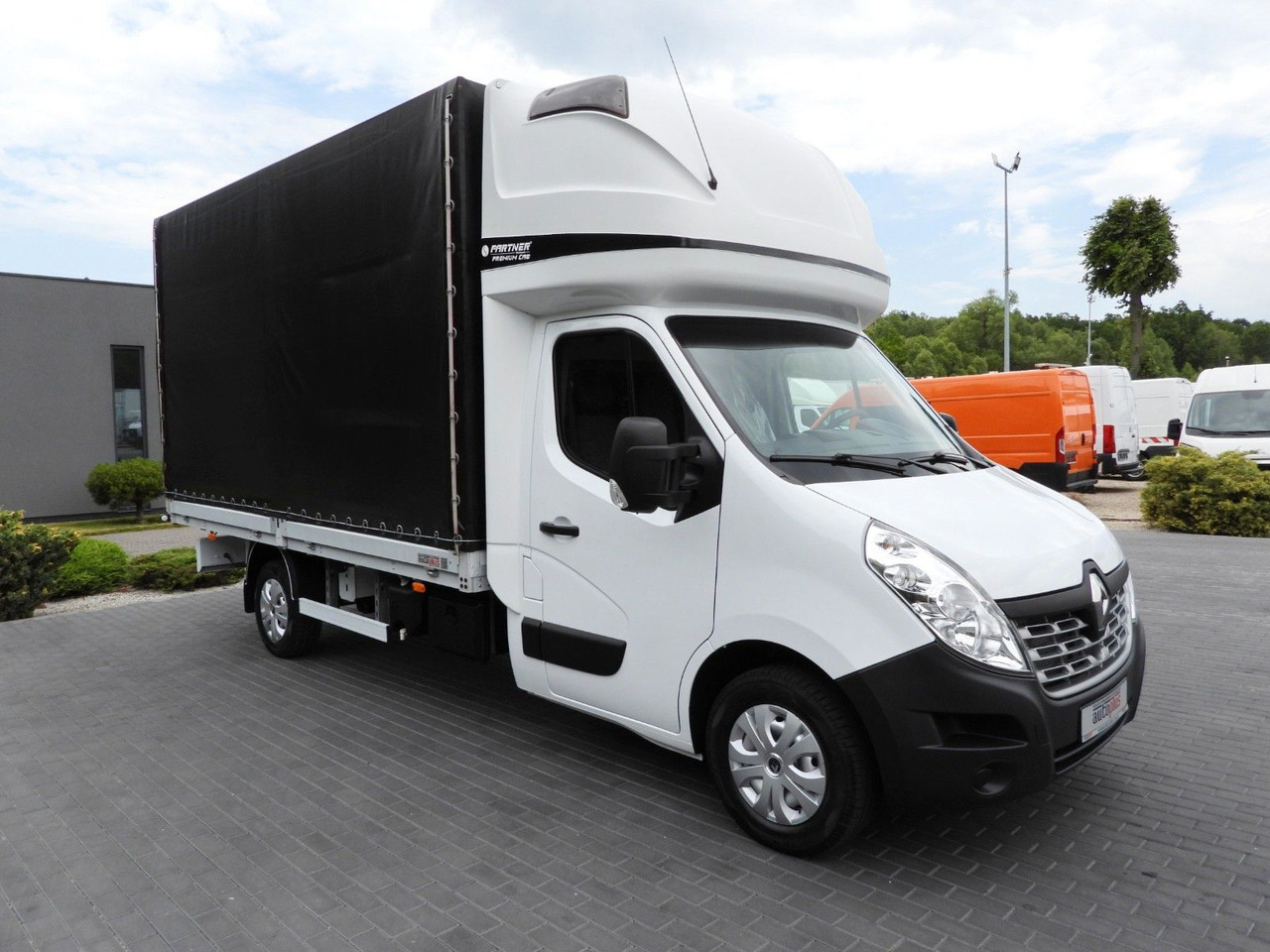 Renault MASTER PRITSCHE PLANE 8 PALETTEN WEBASTO - Dostavno vozilo s ceradom: slika Renault MASTER PRITSCHE PLANE 8 PALETTEN WEBASTO - Dostavno vozilo s ceradom Renault MASTER PRITSCHE PLANE 8 PALETTEN WEBASTO - Dostavno vozilo s ceradom: slika Renault MASTER PRITSCHE PLANE 8 PALETTEN WEBASTO - Dostavno vozilo s ceradom