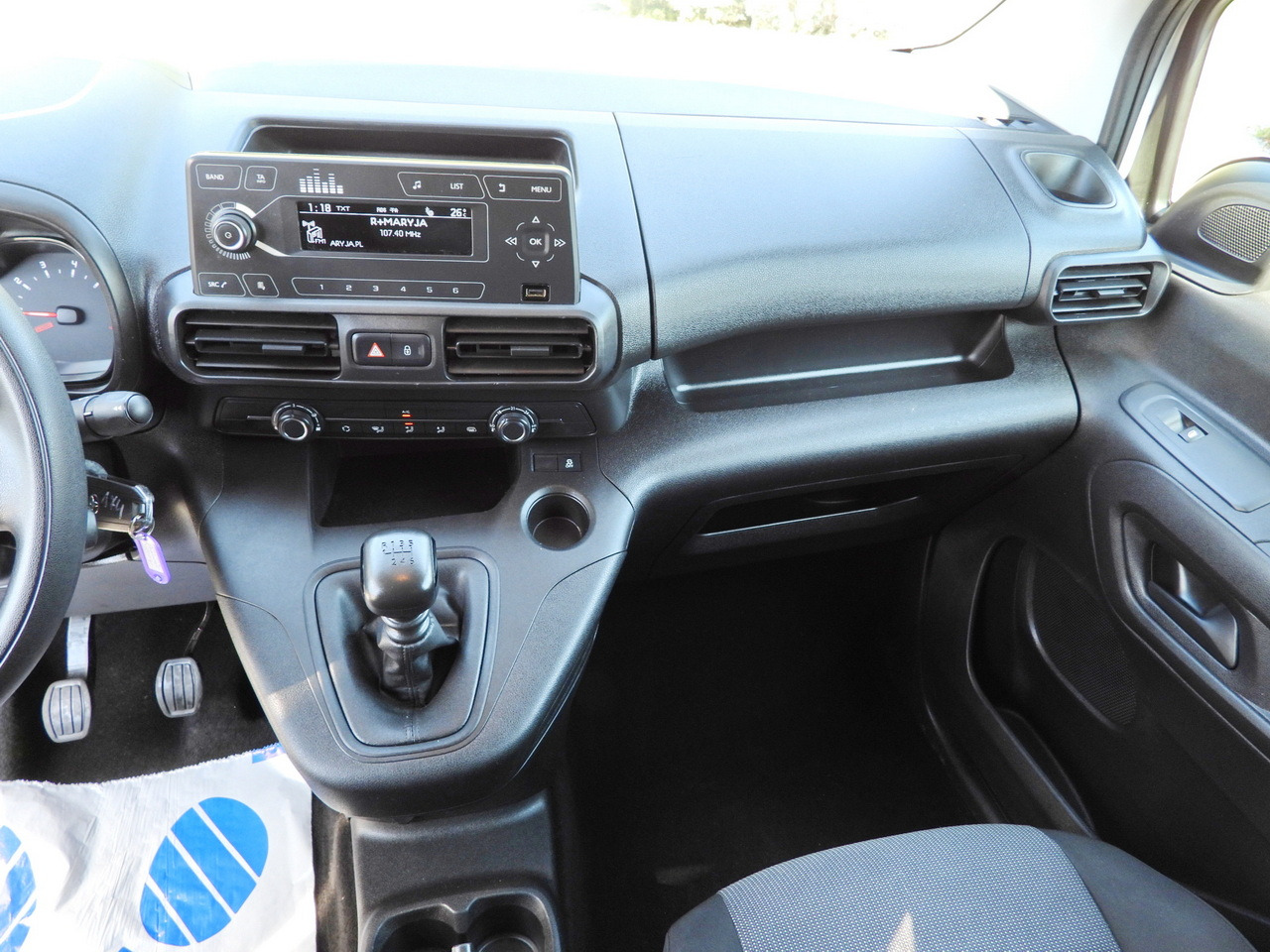 Dostavno vozilo hladnjača TOYOTA PROACE CITY REFRIGERATOR VAN -15*C POWER SUPPLY 230V CRUISE CONTROL AIR CONDITIONING 100HP: slika Dostavno vozilo hladnjača TOYOTA PROACE CITY REFRIGERATOR VAN -15*C POWER SUPPLY 230V CRUISE CONTROL AIR CONDITIONING 100HP Dostavno vozilo hladnjača TOYOTA PROACE CITY REFRIGERATOR VAN -15*C POWER SUPPLY 230V CRUISE CONTROL AIR CONDITIONING 100HP: slika Dostavno vozilo hladnjača TOYOTA PROACE CITY REFRIGERATOR VAN -15*C POWER SUPPLY 230V CRUISE CONTROL AIR CONDITIONING 100HP