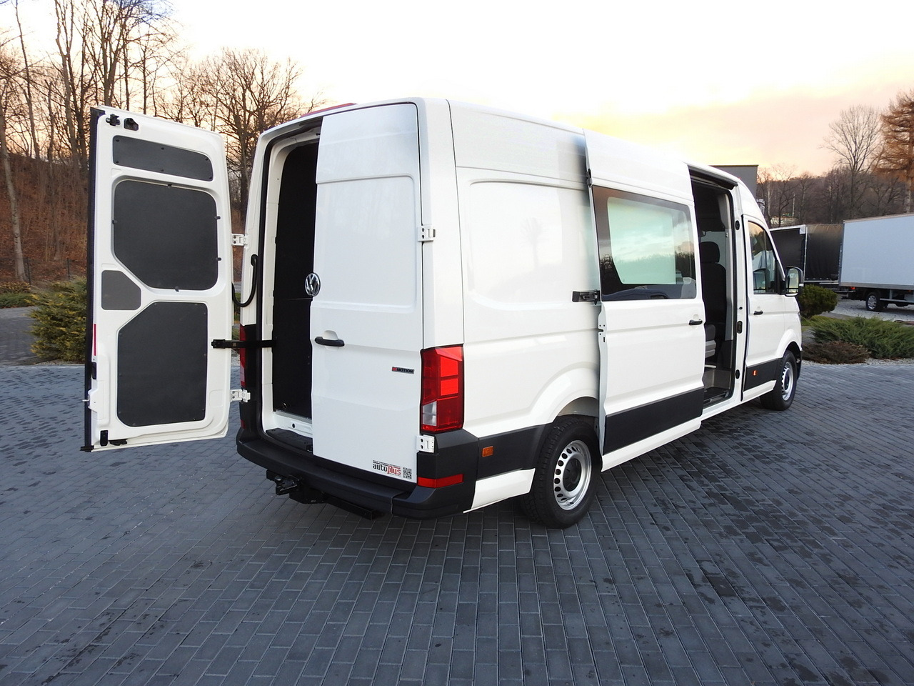 VOLKSWAGEN CRAFTER 4X4 4MOTION BOX DELIVERY VAN 7 SEATS AIR CONDITIONING 140HP - Furgon: slika VOLKSWAGEN CRAFTER 4X4 4MOTION BOX DELIVERY VAN 7 SEATS AIR CONDITIONING 140HP - Furgon VOLKSWAGEN CRAFTER 4X4 4MOTION BOX DELIVERY VAN 7 SEATS AIR CONDITIONING 140HP - Furgon: slika VOLKSWAGEN CRAFTER 4X4 4MOTION BOX DELIVERY VAN 7 SEATS AIR CONDITIONING 140HP - Furgon