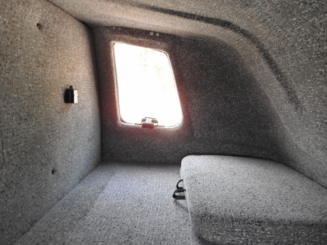Dostavno vozilo s ceradom VOLKSWAGEN CRAFTER TARPAULIN 10 PALLETS WEBASTO CRUISE CONTROL AIR CONDITIONING LED LIGHTS  180HP: slika Dostavno vozilo s ceradom VOLKSWAGEN CRAFTER TARPAULIN 10 PALLETS WEBASTO CRUISE CONTROL AIR CONDITIONING LED LIGHTS  180HP