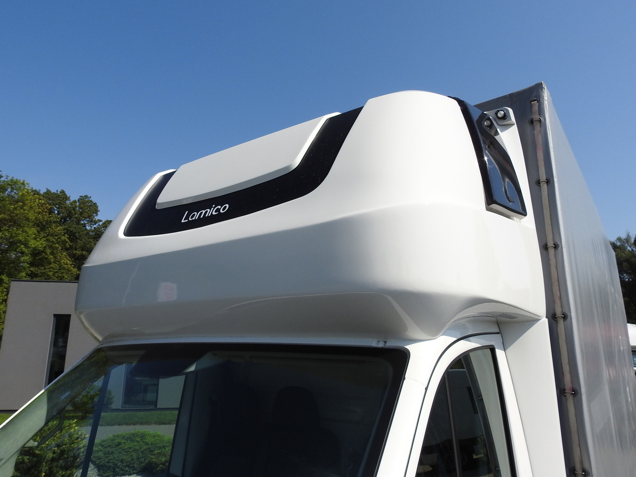 Dostavno vozilo s ceradom VOLKSWAGEN CRAFTER TARPAULIN 10 PALLETS WEBASTO CRUISE CONTROL AIR CONDITIONING LED LIGHTS  180HP: slika Dostavno vozilo s ceradom VOLKSWAGEN CRAFTER TARPAULIN 10 PALLETS WEBASTO CRUISE CONTROL AIR CONDITIONING LED LIGHTS  180HP