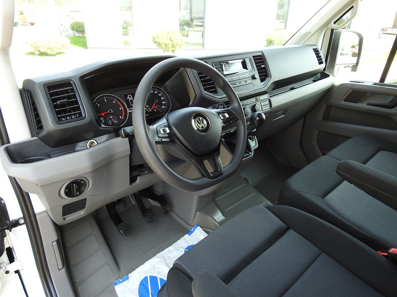 VOLKSWAGEN CRAFTER TARPAULIN 10 PALLETS WEBASTO CRUISE CONTROL AIR CONDITIONING LED LIGHTS 180HP - Dostavno vozilo s ceradom: slika VOLKSWAGEN CRAFTER TARPAULIN 10 PALLETS WEBASTO CRUISE CONTROL AIR CONDITIONING LED LIGHTS 180HP - Dostavno vozilo s ceradom VOLKSWAGEN CRAFTER TARPAULIN 10 PALLETS WEBASTO CRUISE CONTROL AIR CONDITIONING LED LIGHTS 180HP - Dostavno vozilo s ceradom: slika VOLKSWAGEN CRAFTER TARPAULIN 10 PALLETS WEBASTO CRUISE CONTROL AIR CONDITIONING LED LIGHTS 180HP - Dostavno vozilo s ceradom