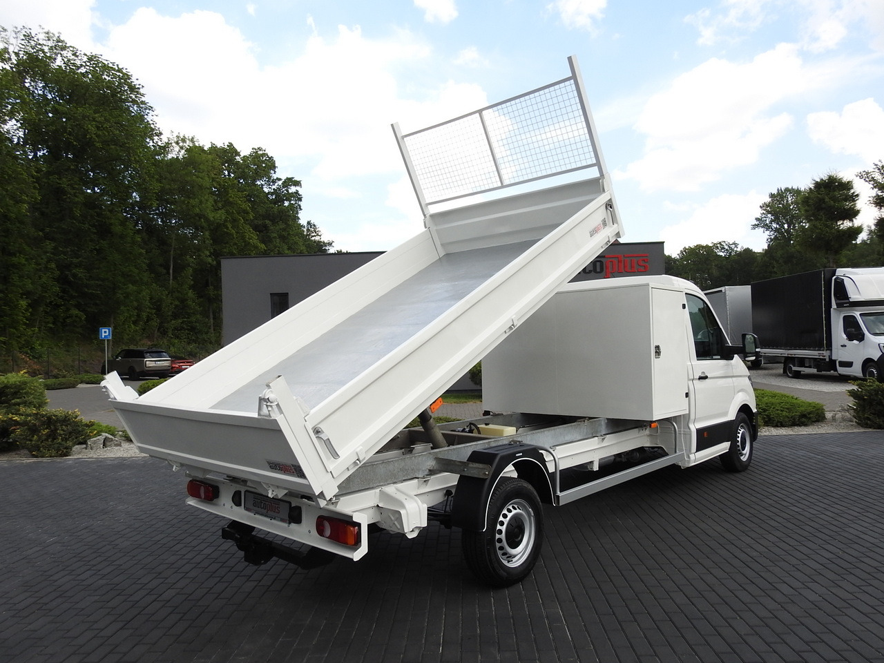 VOLKSWAGEN CRAFTER TIPPER CRUISE CONTROL 100HP - Mali kamion kiper: slika VOLKSWAGEN CRAFTER TIPPER CRUISE CONTROL 100HP - Mali kamion kiper VOLKSWAGEN CRAFTER TIPPER CRUISE CONTROL 100HP - Mali kamion kiper: slika VOLKSWAGEN CRAFTER TIPPER CRUISE CONTROL 100HP - Mali kamion kiper