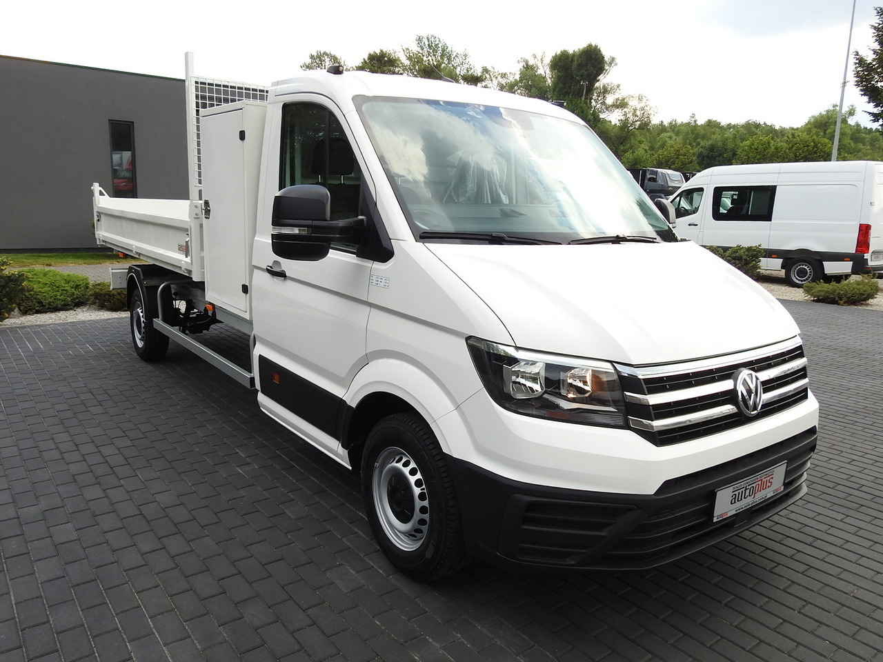 VOLKSWAGEN CRAFTER TIPPER CRUISE CONTROL 100HP - Mali kamion kiper: slika VOLKSWAGEN CRAFTER TIPPER CRUISE CONTROL 100HP - Mali kamion kiper VOLKSWAGEN CRAFTER TIPPER CRUISE CONTROL 100HP - Mali kamion kiper: slika VOLKSWAGEN CRAFTER TIPPER CRUISE CONTROL 100HP - Mali kamion kiper