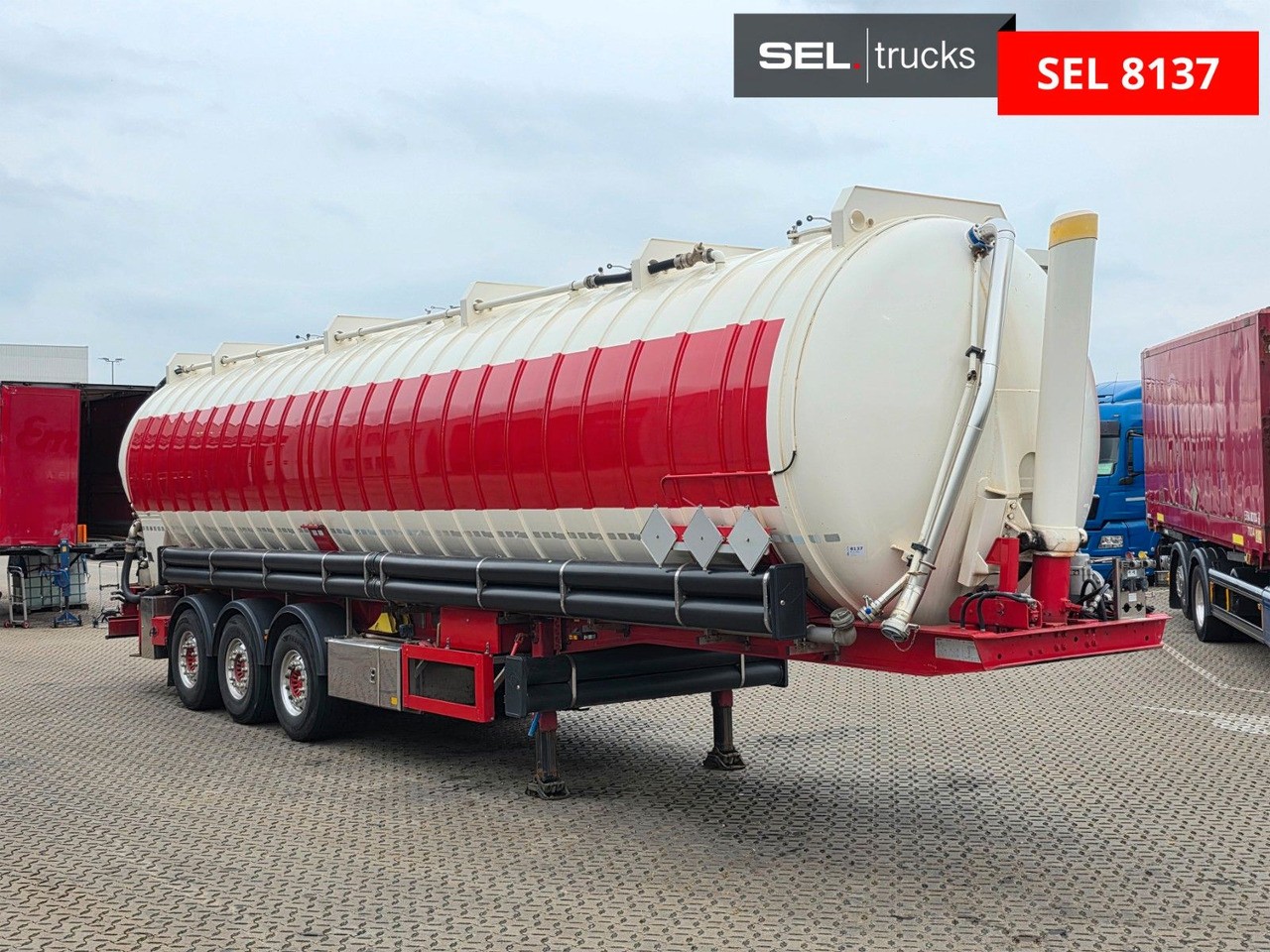 Feldbinder KIP 60.3 / Saug Druck / 60.000 l / ADR AT - Silos poluprikolica: slika Feldbinder KIP 60.3 / Saug Druck / 60.000 l / ADR AT - Silos poluprikolica Feldbinder KIP 60.3 / Saug Druck / 60.000 l / ADR AT - Silos poluprikolica: slika Feldbinder KIP 60.3 / Saug Druck / 60.000 l / ADR AT - Silos poluprikolica