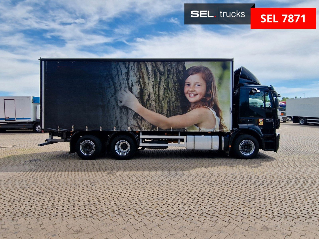 Iveco Stralis 400 / Staplerhalterung / Lenk-Liftachse - Kamion s ceradom: slika Iveco Stralis 400 / Staplerhalterung / Lenk-Liftachse - Kamion s ceradom Iveco Stralis 400 / Staplerhalterung / Lenk-Liftachse - Kamion s ceradom: slika Iveco Stralis 400 / Staplerhalterung / Lenk-Liftachse - Kamion s ceradom