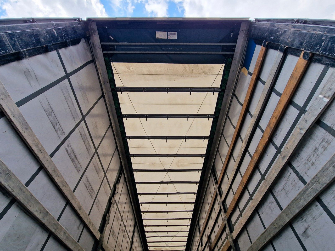 Poluprikolica s ceradom Krone SD / Hubdach / EDSCHA / Mega / Liftachse: slika Poluprikolica s ceradom Krone SD / Hubdach / EDSCHA / Mega / Liftachse