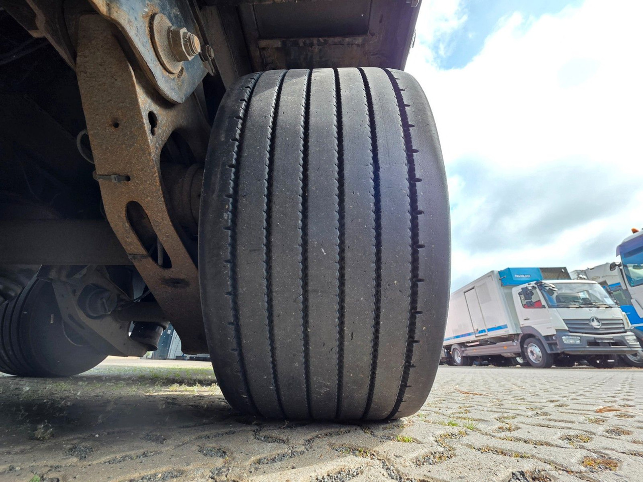 Poluprikolica s ceradom Krone SD / Hubdach / EDSCHA / Mega / Liftachse: slika Poluprikolica s ceradom Krone SD / Hubdach / EDSCHA / Mega / Liftachse
