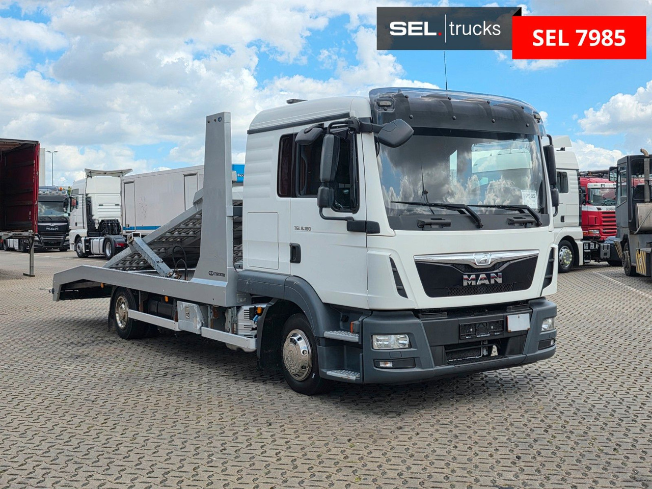 MAN TGL 8.180 4X2 BL - Kamion za vuču: slika MAN TGL 8.180 4X2 BL - Kamion za vuču MAN TGL 8.180 4X2 BL - Kamion za vuču: slika MAN TGL 8.180 4X2 BL - Kamion za vuču