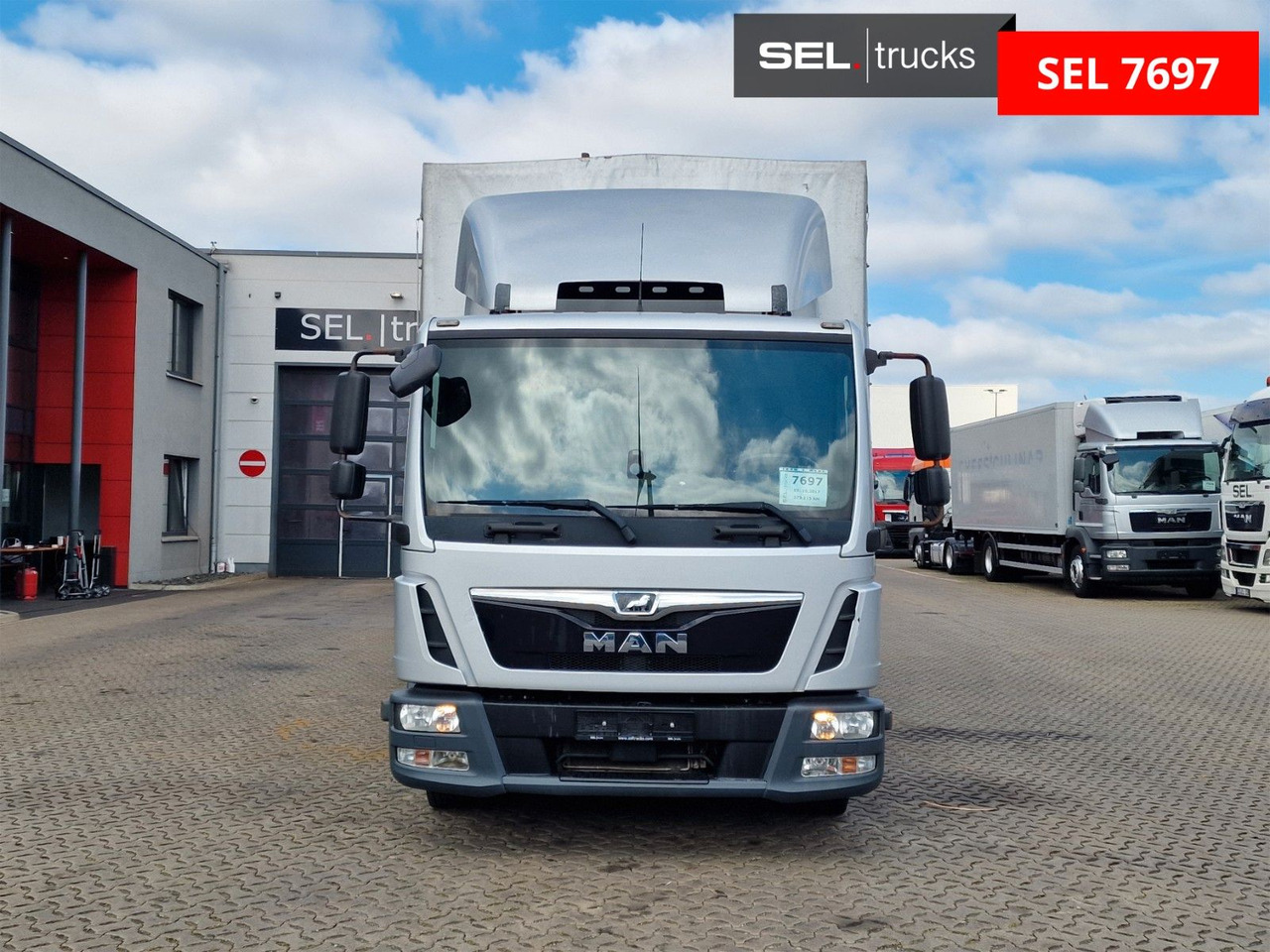 MAN TGL 8.180 4x2 BL / Ladebordwand - Dostavno vozilo s ceradom: slika MAN TGL 8.180 4x2 BL / Ladebordwand - Dostavno vozilo s ceradom MAN TGL 8.180 4x2 BL / Ladebordwand - Dostavno vozilo s ceradom: slika MAN TGL 8.180 4x2 BL / Ladebordwand - Dostavno vozilo s ceradom